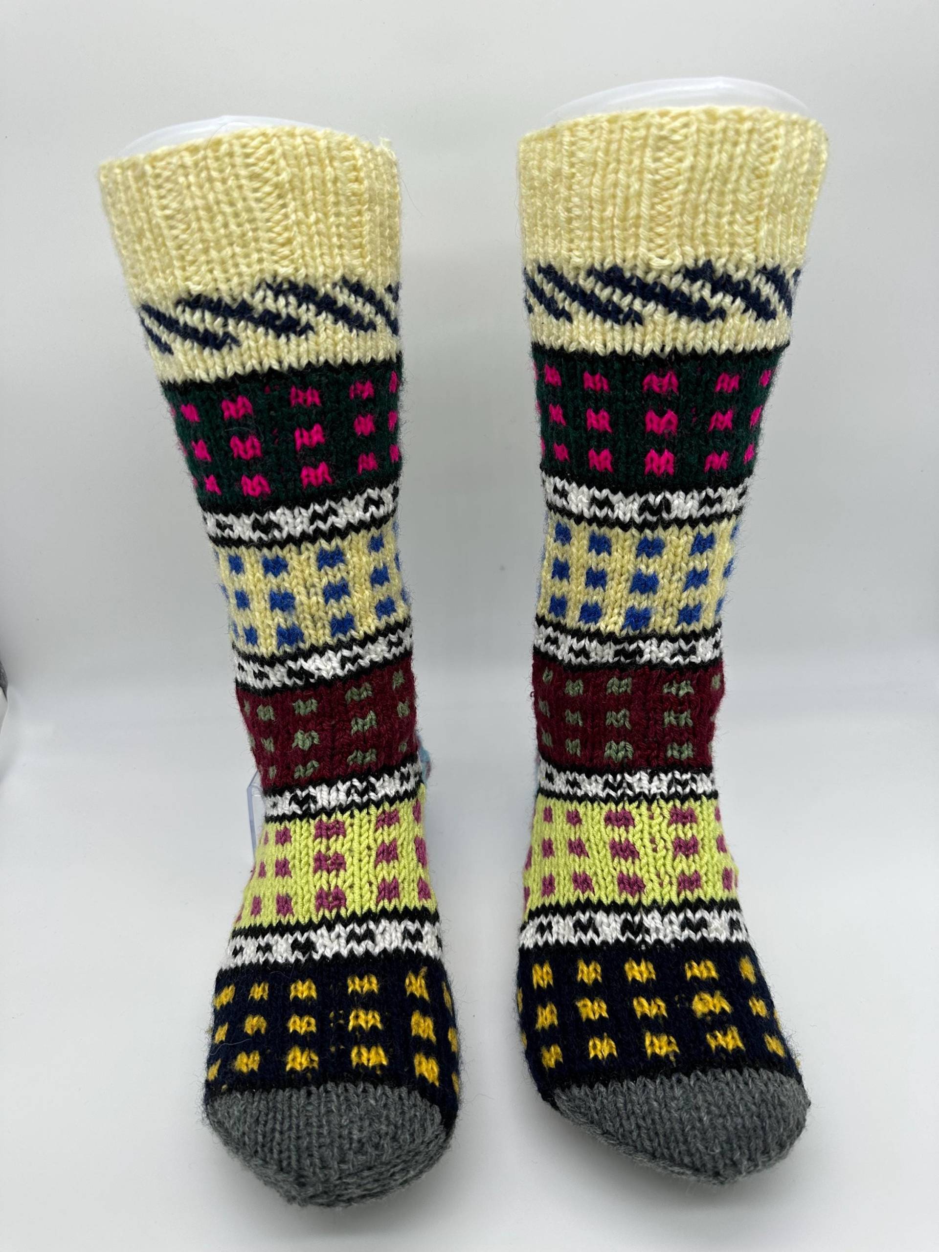 Handmade Wool Socks - Scandinavian Winter Style Warm & Cozy | Handgemachte Wollsocken Nordic Hygge Gift Made in Germany von VELOSSAHandmade