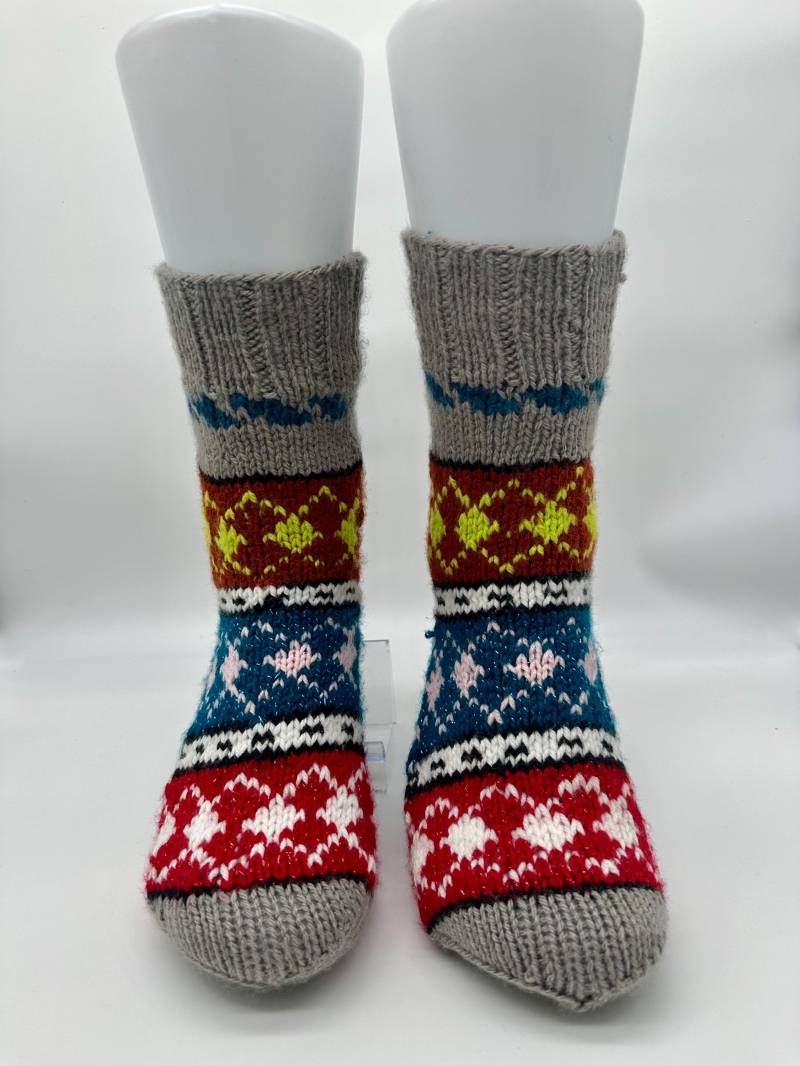 Handmade Wool Socks - Scandinavian Winter Style Warm & Cozy | Handgemachte Wollsocken Nordic Hygge Gift Made in Germany von VELOSSAHandmade