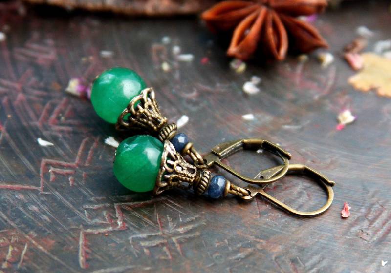 Ohrringe Jade Aquamarin Vintagestil Ohrhänger Boho Romantik Edelstein Bronzefarben Nostalgie Schlicht Retro von VENUSFLOWER