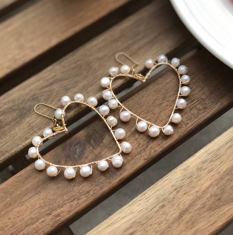 Herz & Perlen Ohrringe, Creolen Herz & Perlen Ohrringe, Creolen von VERBENADESIGN