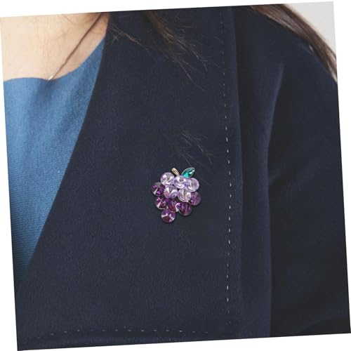VERDANVERSE Glitzernde Traubenbrosche aus Glas und Langlebiger Legierung Modische Anstecknadel für Damen Sommerlicher Obst schmuck Dekorativer Kragenpin für Jacken und Kleidung von VERDANVERSE