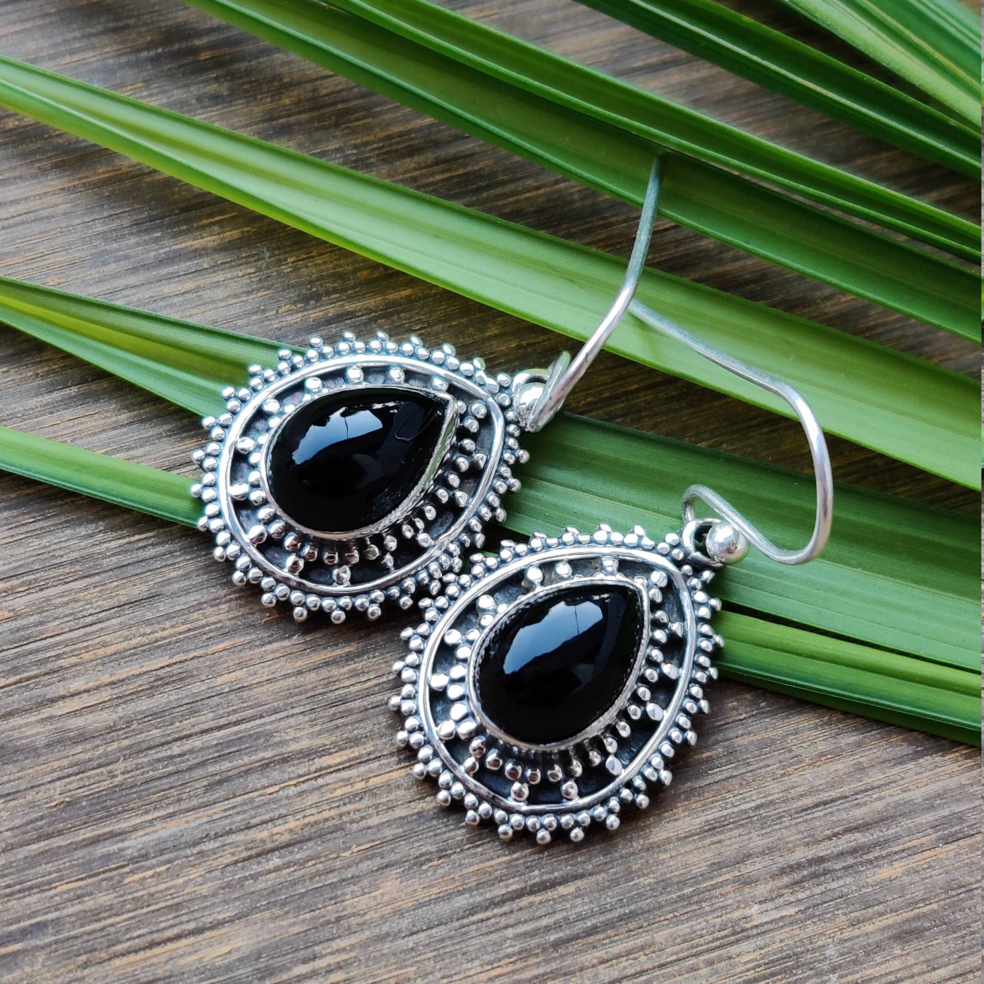 Aaa Schwarze Onyx Ohrringe, Sterling Silber Süße Einzigartige Bequem Jeden Tag Gebrauch, Lange Tropfen Baumelt von VERDIGRISJEWELLERY