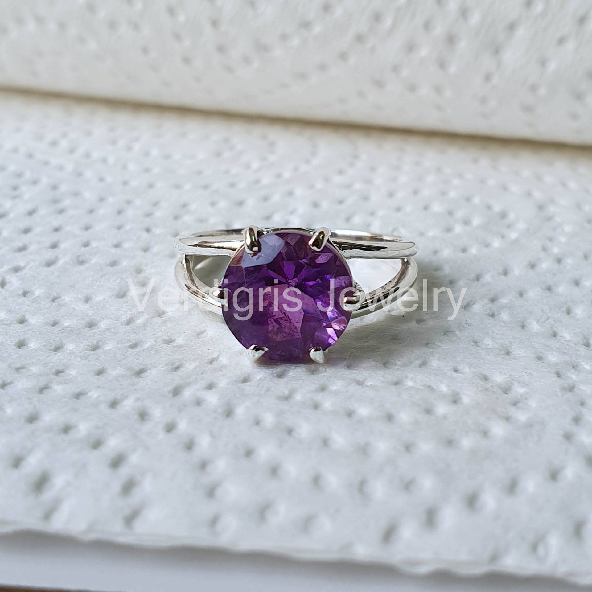 Amethyst Sterling Silber Ring, Edelstein Schmuck, Silberschmuck, Geburtsstein Weihnachtsgeschenk, November Geburtsstein, Minimalist, Handmade von VERDIGRISJEWELLERY