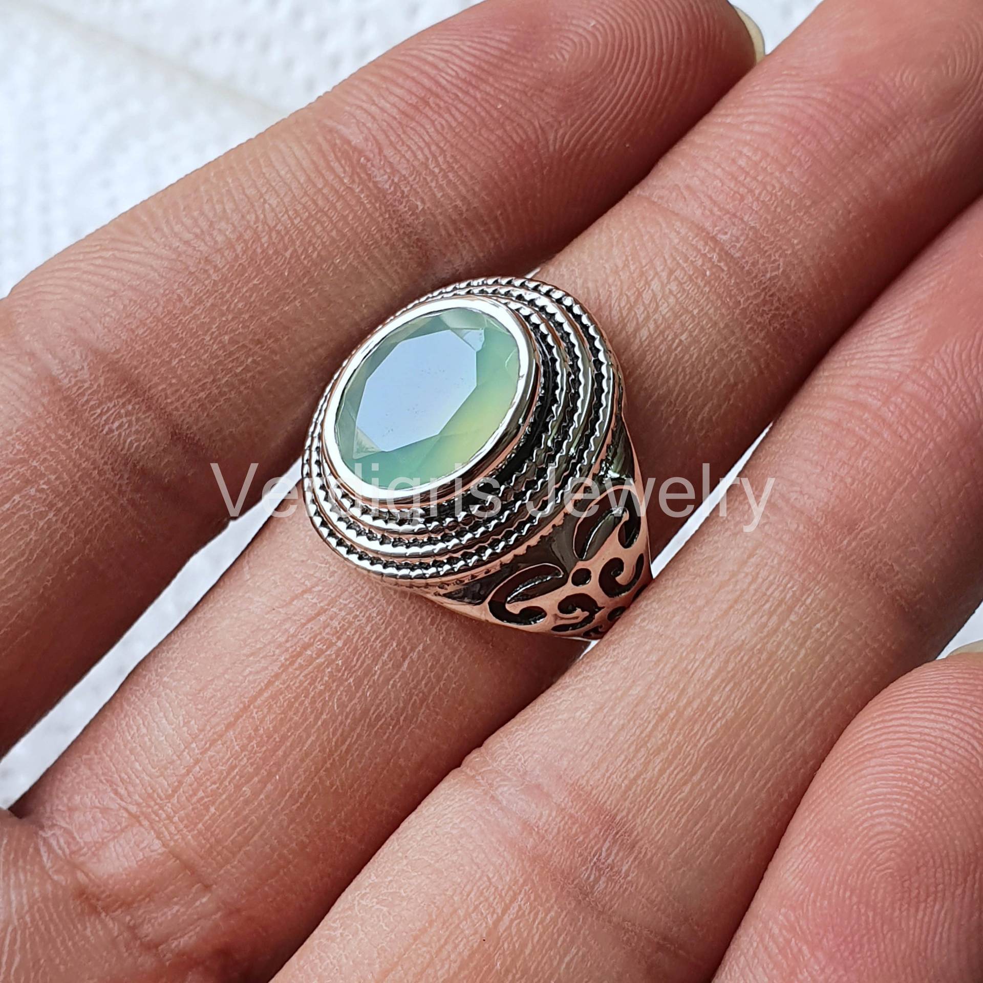 Aqua Chalcedon Ring Handgemacht in Sterling Silber, Natürlicher Edelstein, Edelstein Schmuck, Silber Ring, Geburtsstein Jahrestag Geschenk, Ringe von VERDIGRISJEWELLERY