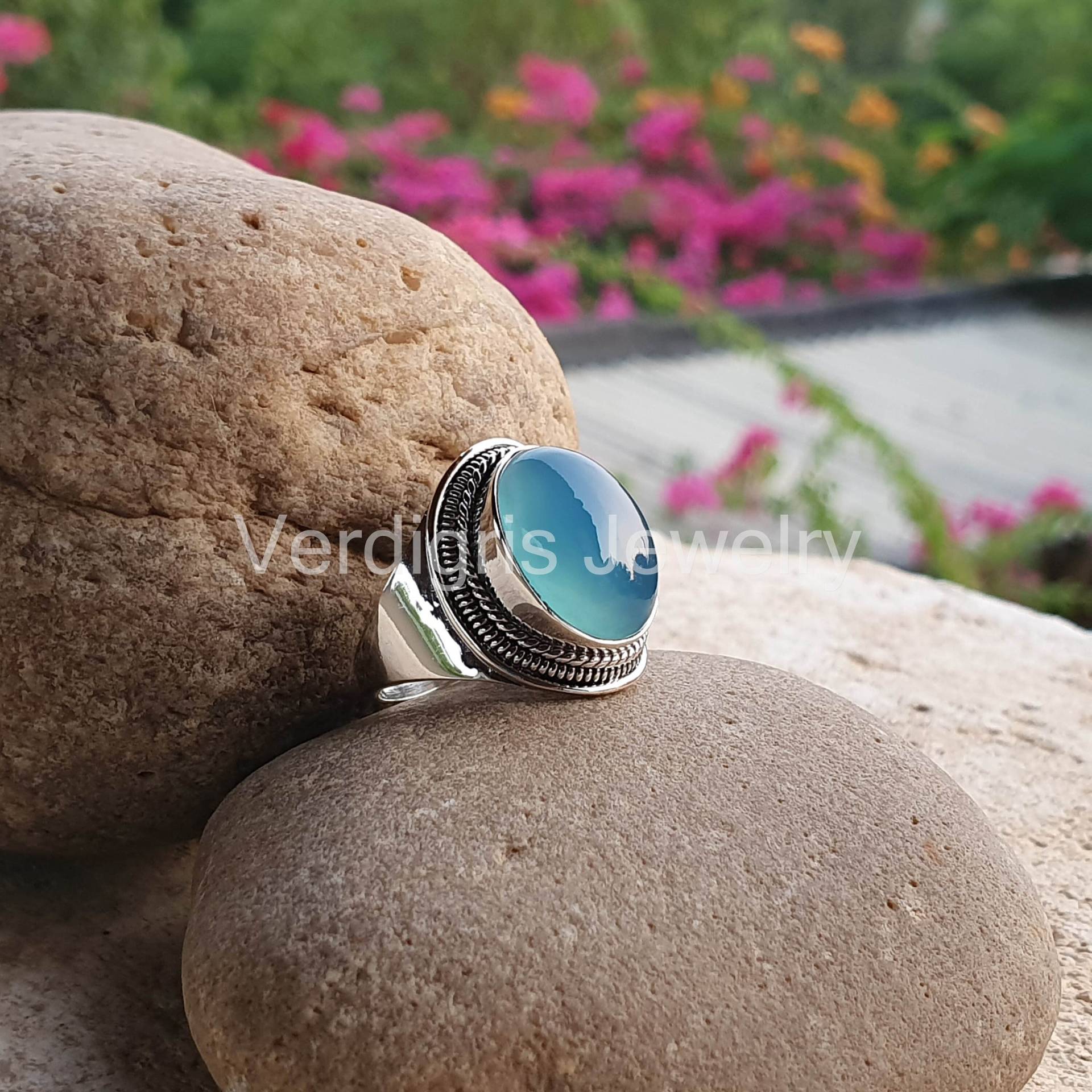 Blauer Chalcedonring Aus Sterlingsilber, Natürlicher Edelstein, Edelsteinschmuck, Silberring, Geburtssteinring, Geburtstagsgeschenk, Ringe von VERDIGRISJEWELLERY