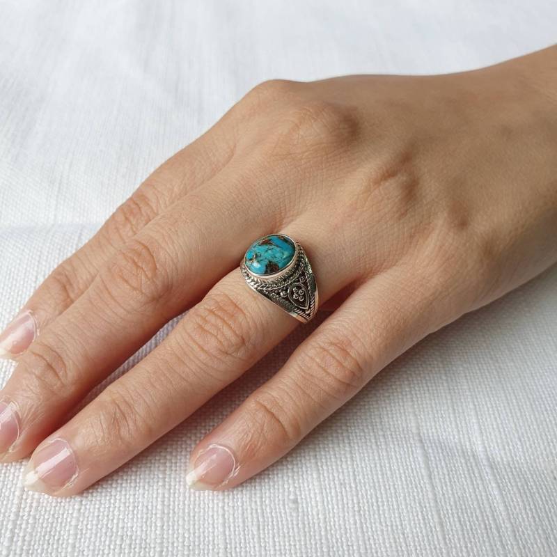 Blauer Mohave-Türkis-Sterlingsilberring Handgemachter Statement-Schmuck von VERDIGRISJEWELLERY