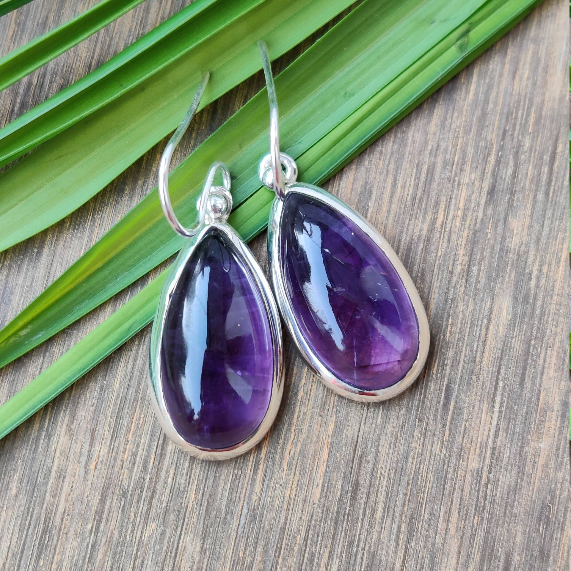 Natürliche Amethyst Ohrringe, Sterling Silber Februar Geburtsstein, Süße Einzigartige Bequeme Tägliche Nutzung von VERDIGRISJEWELLERY