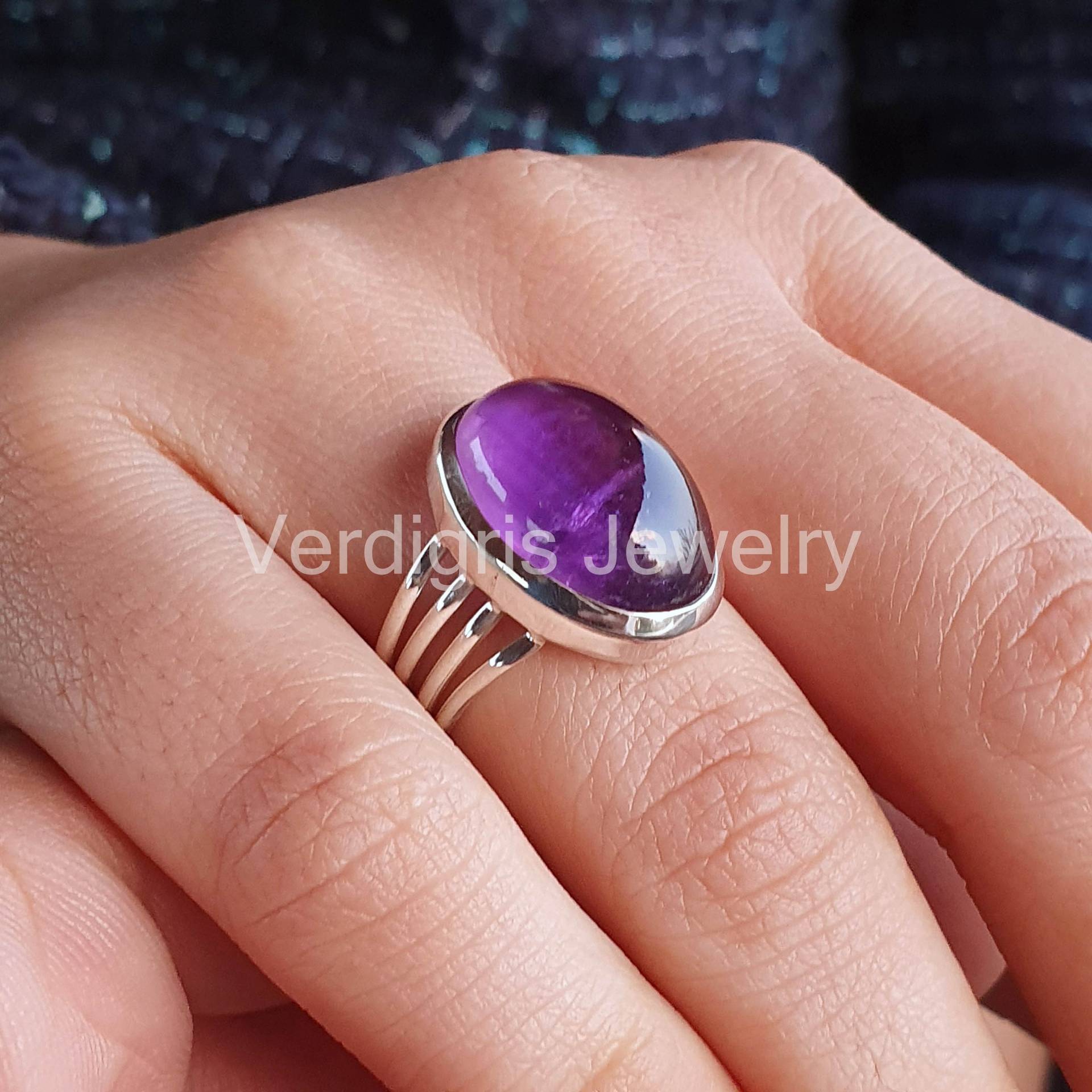 Natürlicher Amethyst Ring, Sterling Silber Handgemacht, Edelstein Schmuck, Statement Ringe, Weihnachtsgeschenk, Februar Geburtsstein, Minimalist von VERDIGRISJEWELLERY