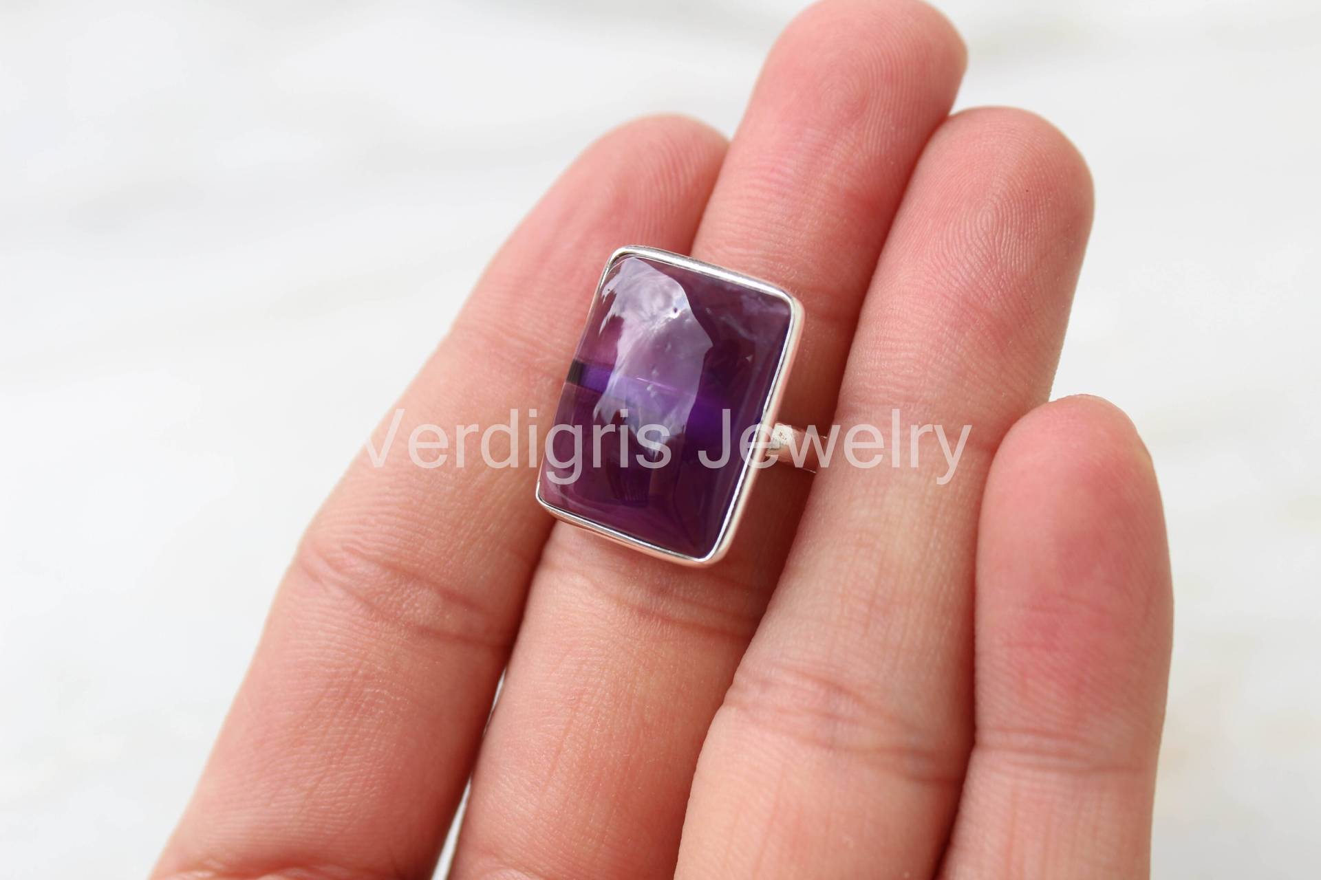 Natürlicher Amethyst Ring, Sterling Silber Handgemacht, Edelstein Schmuck, Statement Ringe, Weihnachtsgeschenk, Februar Geburtsstein, Minimalist von VERDIGRISJEWELLERY