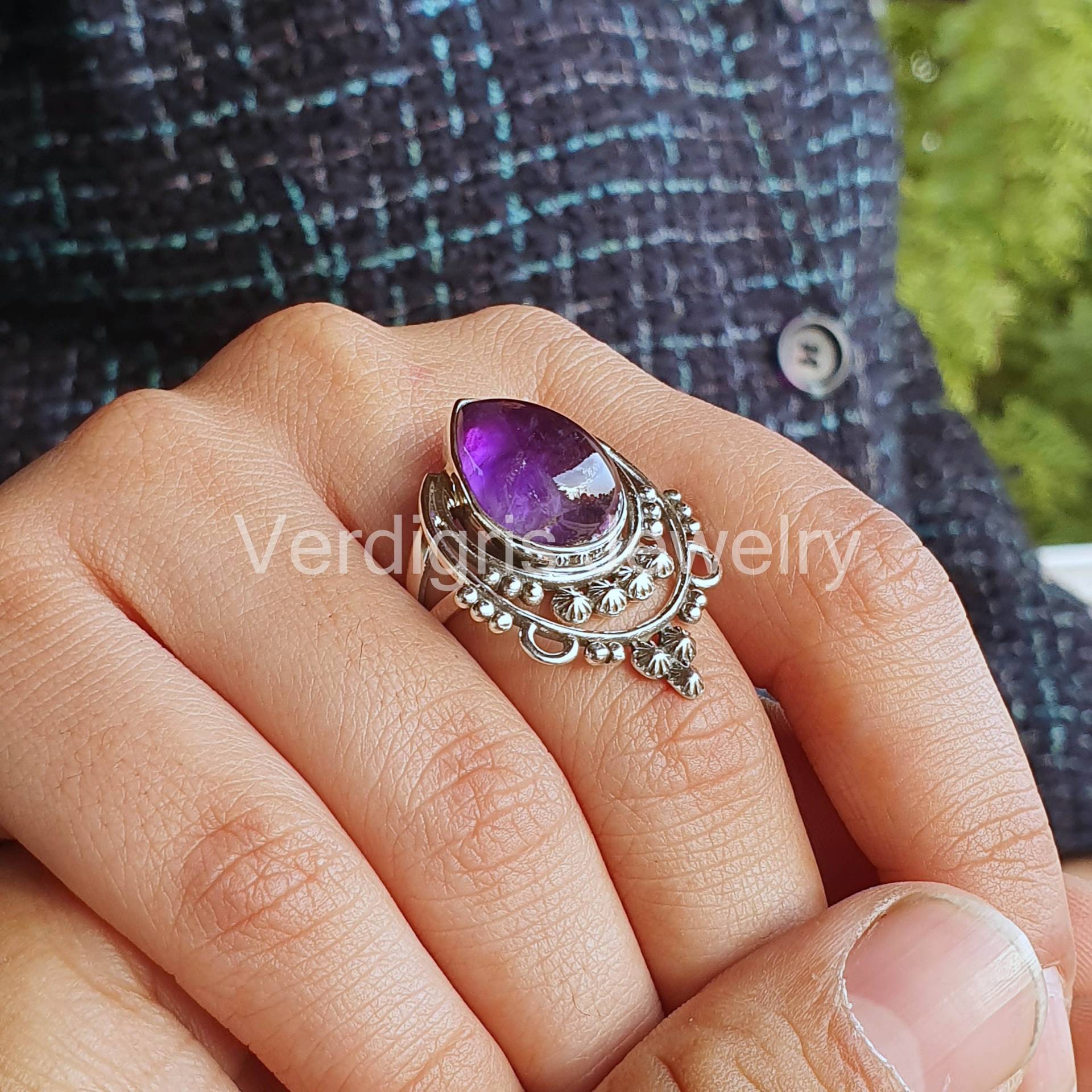 Natürlicher Amethyst Statement Ring, Silber Schmuck, Birthstone Edelstein Februar Geburtsstein, Weihnachtsgeschenk, Antiker Schmuck von VERDIGRISJEWELLERY