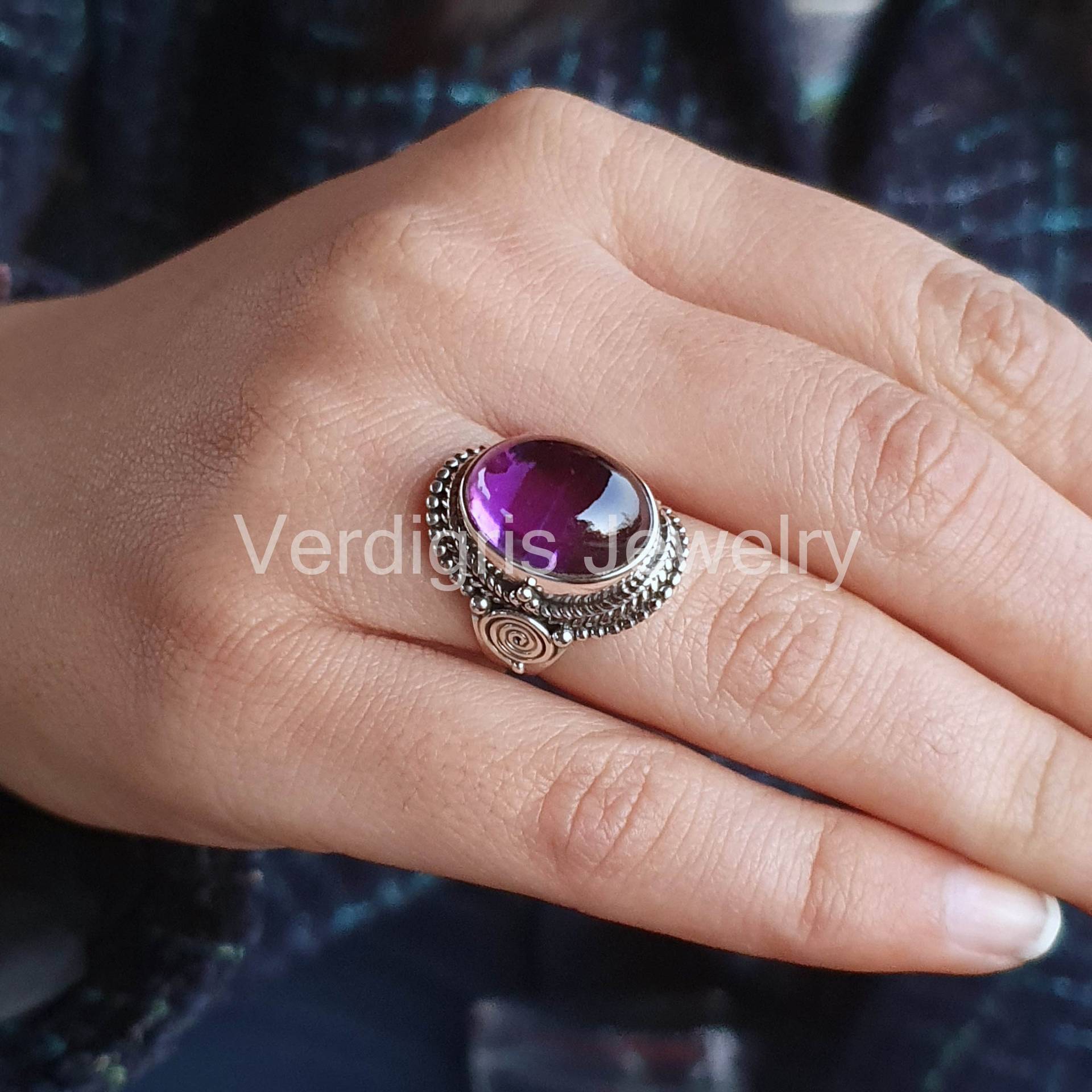 Natürlicher Amethyst Statement Ring, Sterling Silber Schmuck, Birthstone Edelstein Boho, Februar Geburtsstein, Weihnachtsgeschenk von VERDIGRISJEWELLERY