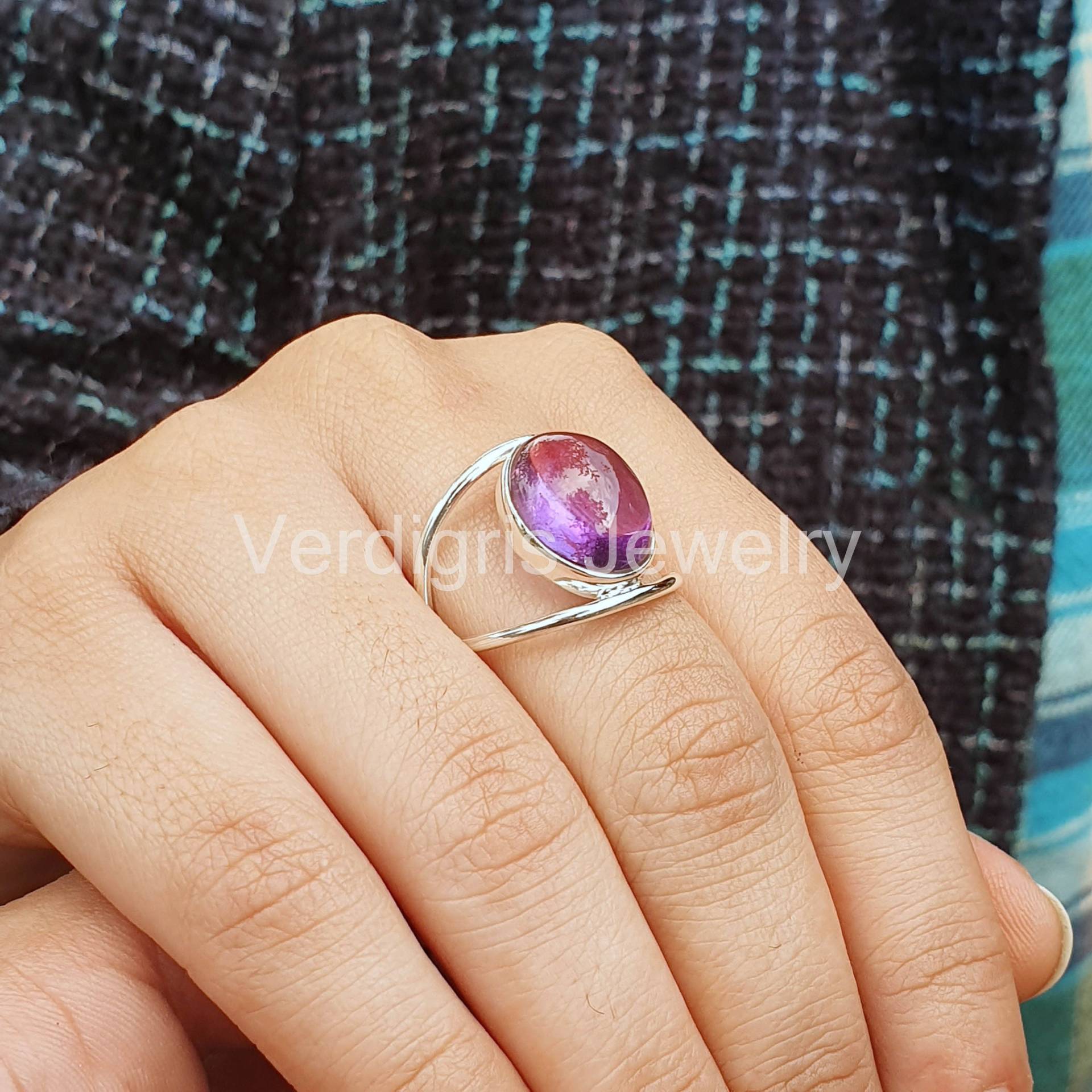 Natürlicher Amethyst-Statement Ring, Sterling Silber Schmuck, Geburtsstein Edelstein Minimalist, Februar Geburtsstein, Weihnachtsgeschenk von VERDIGRISJEWELLERY