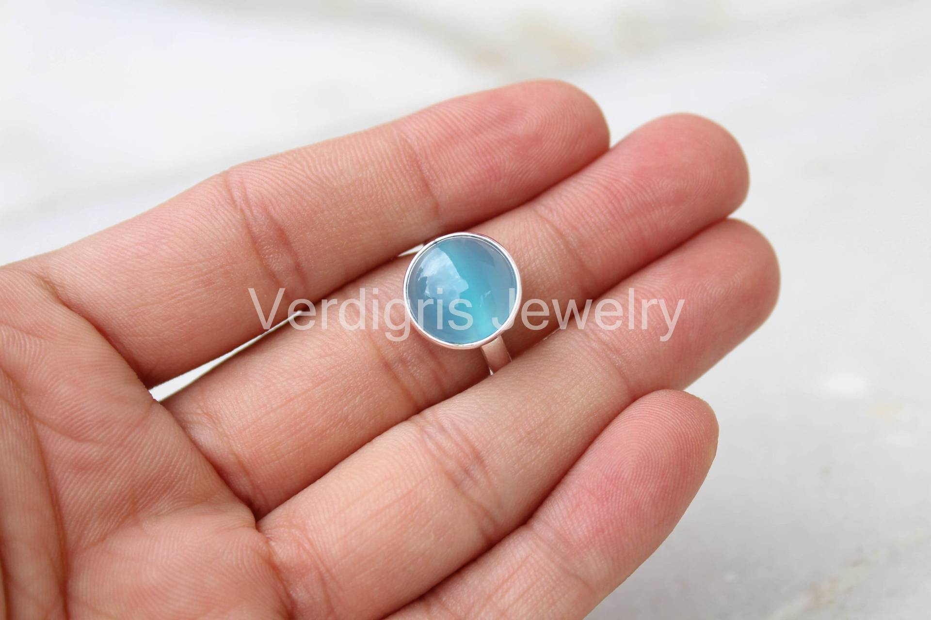 Natürlicher Blauer Chalcedon Sterling Silber Ring, Edelsteinschmuck, Natürlicher Edelstein, Handgemacht, Ringe Für Frauen, Geburtssteinring von VERDIGRISJEWELLERY