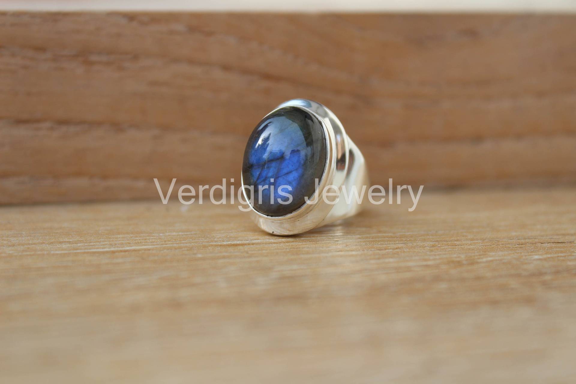 Natürlicher Labradorit Ring, Handgemacht, Sterling Silber Schmuck, Edelstein Weihnachtsgeschenk, Geburtsstein Jahrestag Minimalist von VERDIGRISJEWELLERY