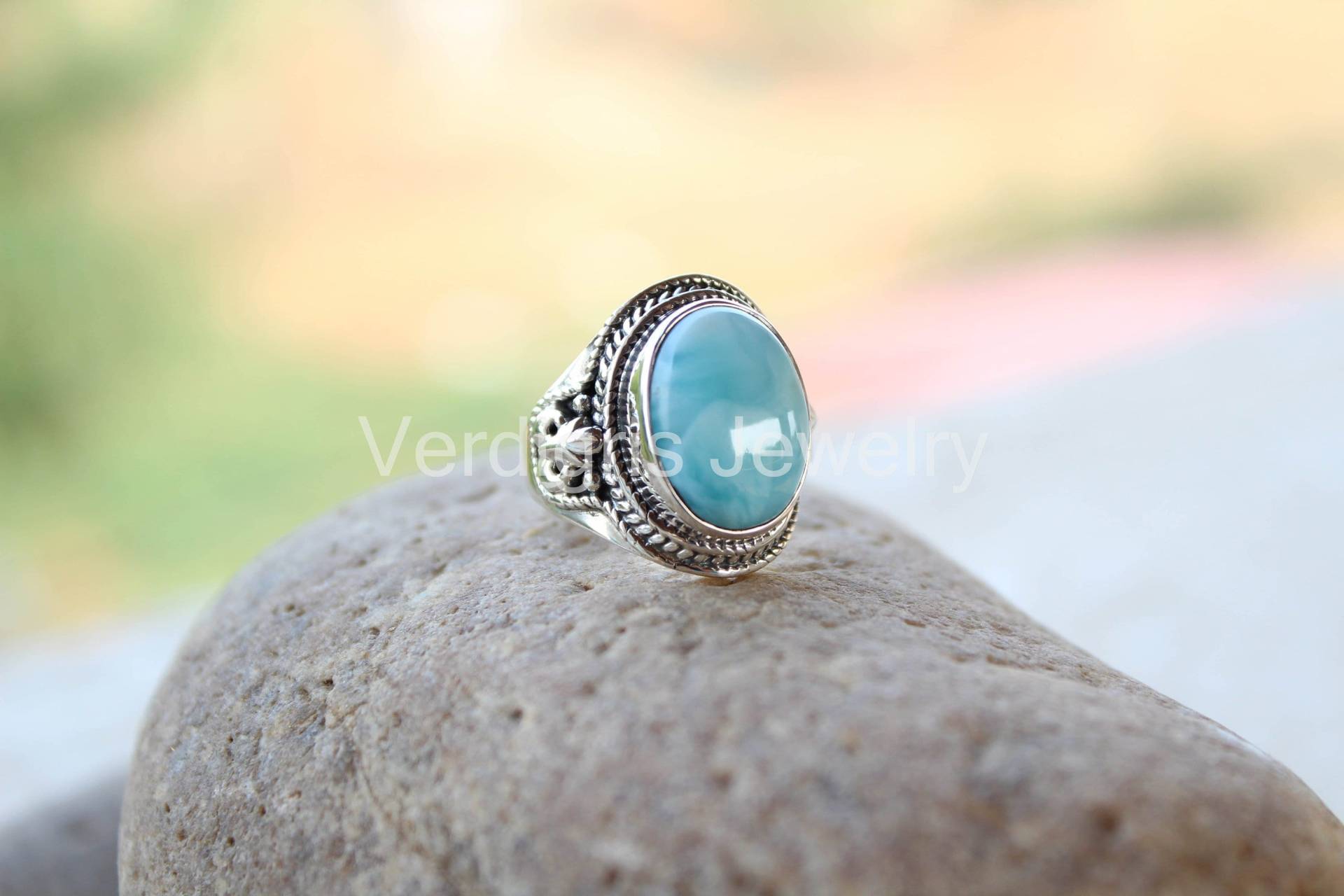 Natürlicher Larimar Ring Mit Sterling Silber Details, Handgefertigt, Silberschmuck, Edelsteinschmuck, Weihnachtsgeschenk, April Geburtsstein, Boho von VERDIGRISJEWELLERY