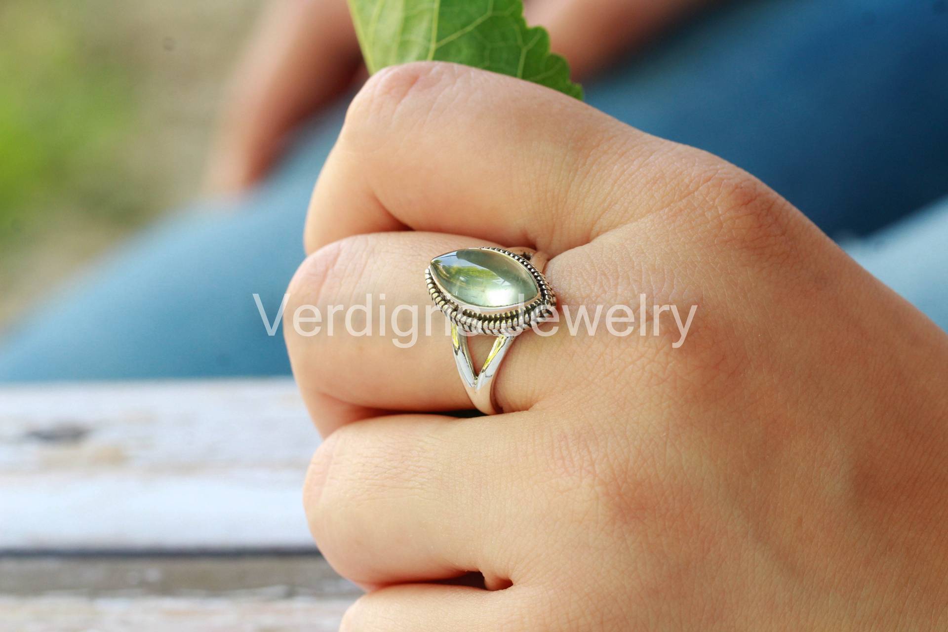 Natürlicher Prehnit Sterling Silber Ring, Edelstein Schmuck, Weihnachtsgeschenk, Silberschmuck, Birthstone Juli von VERDIGRISJEWELLERY