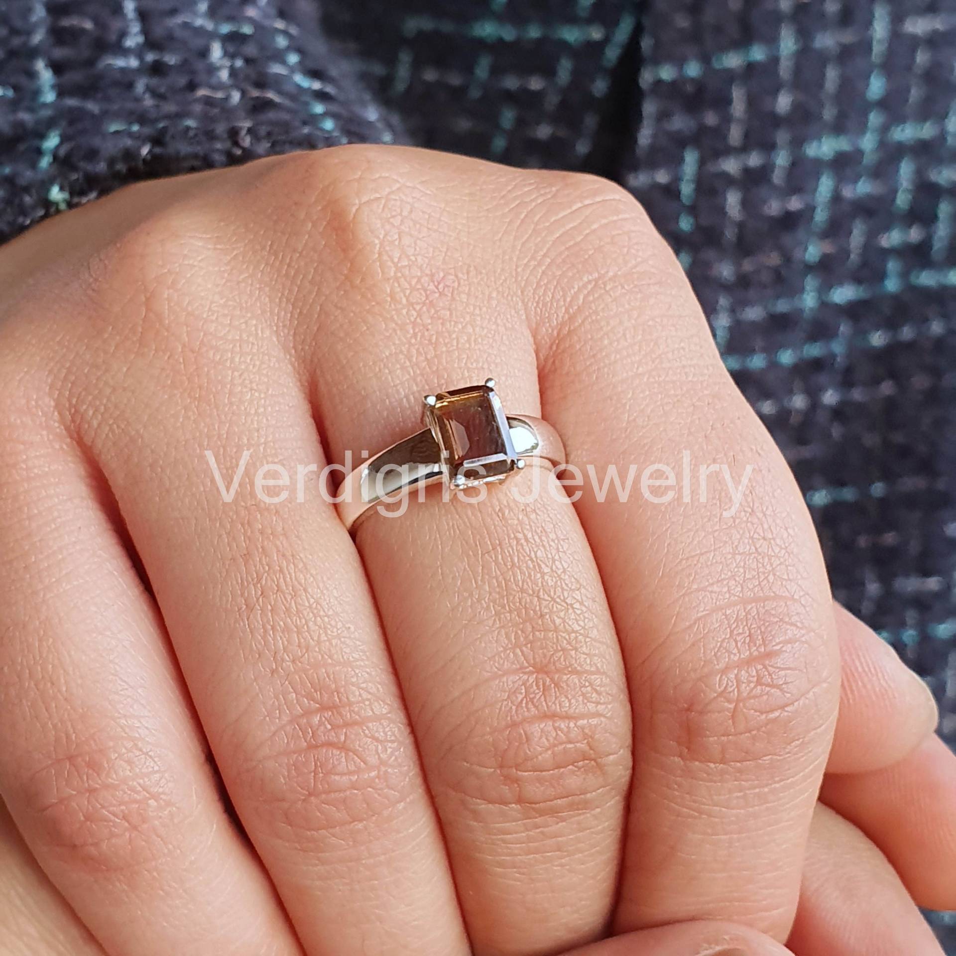 Natürlicher Rauchquarz Ring, Handgemacht, Sterling Silber Schmuck, Ring Für Frauen, Edelstein Minimalist, Skorpion Geburtsstein Ringe von VERDIGRISJEWELLERY