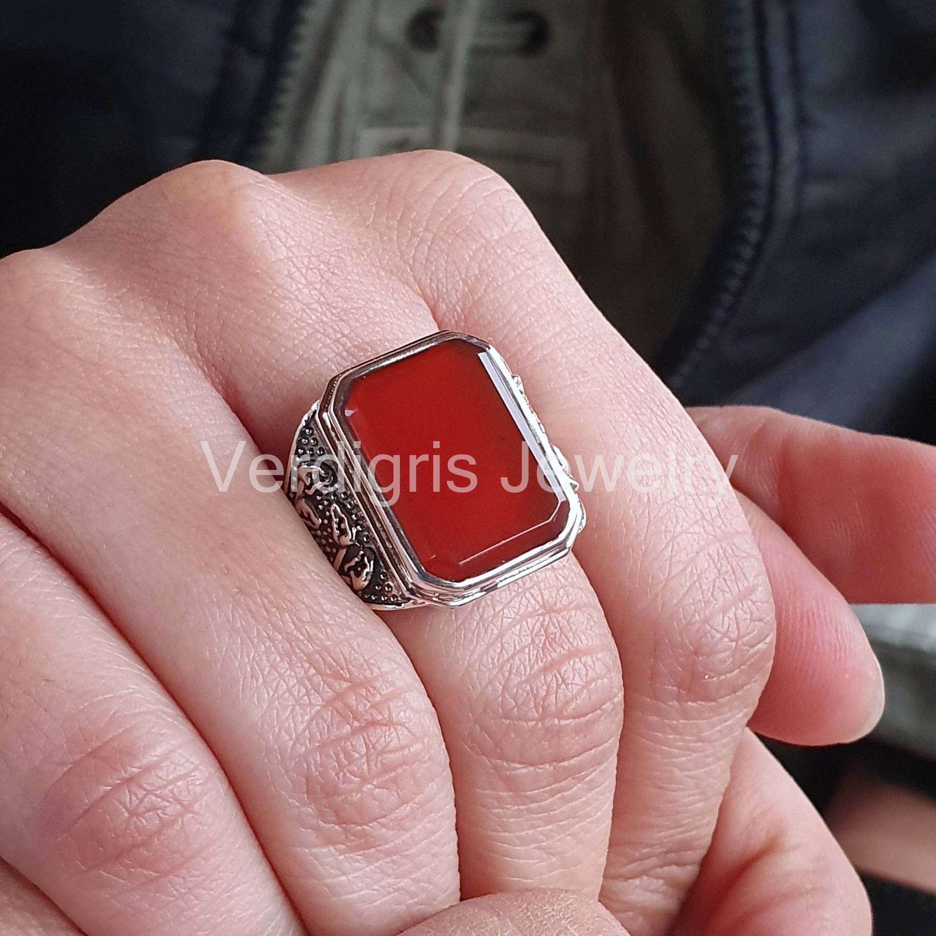 Natürlicher Roter Onyx Ring, Sterling Silber Schmuck, Geburtsstein Edelstein Dezember Weihnachtsgeschenk, Handgemacht von VERDIGRISJEWELLERY