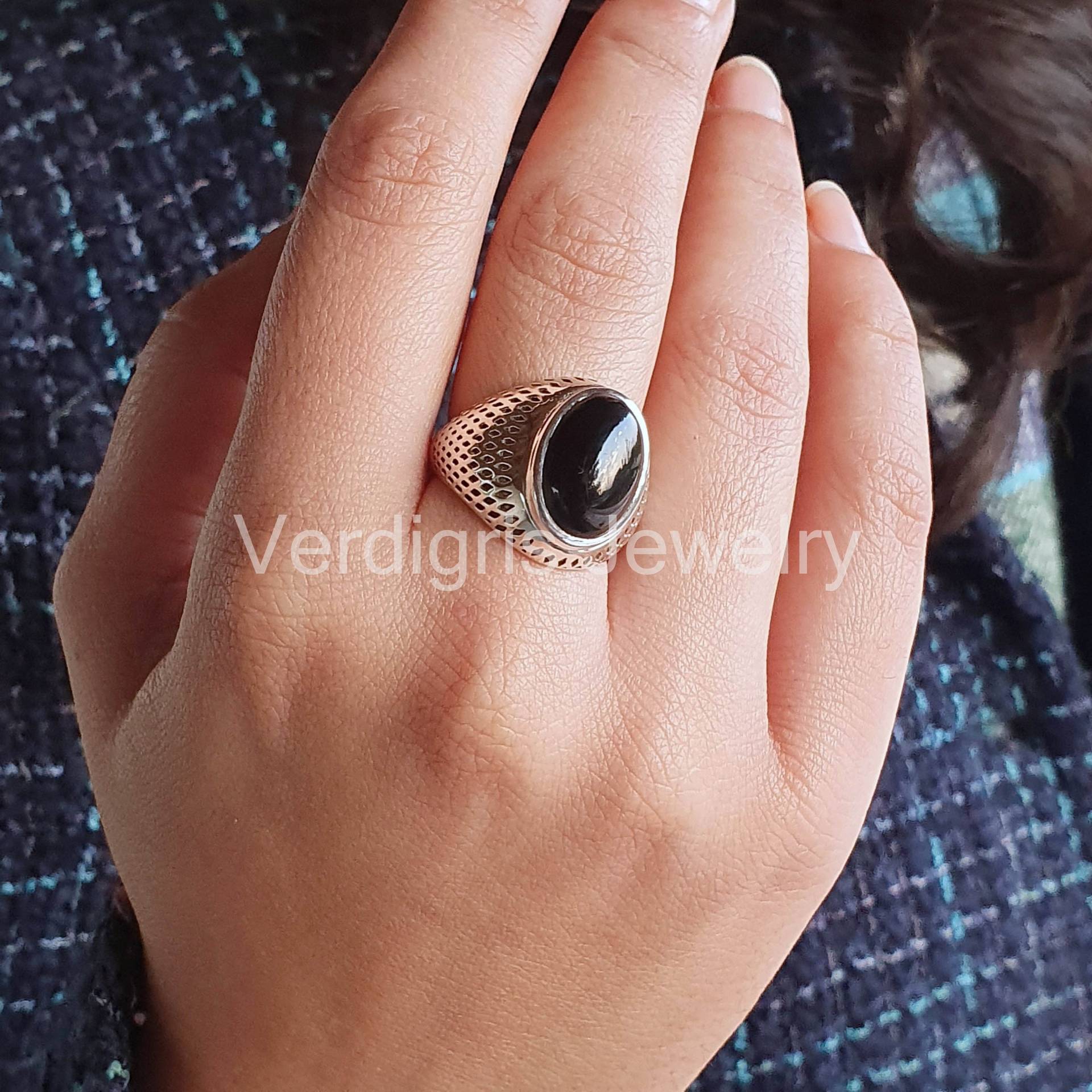 Natürlicher Schwarzer Onyx Ring, Sterling Silber Edelstein Schmuck, Dezember Birthstone Ringe, Boho von VERDIGRISJEWELLERY