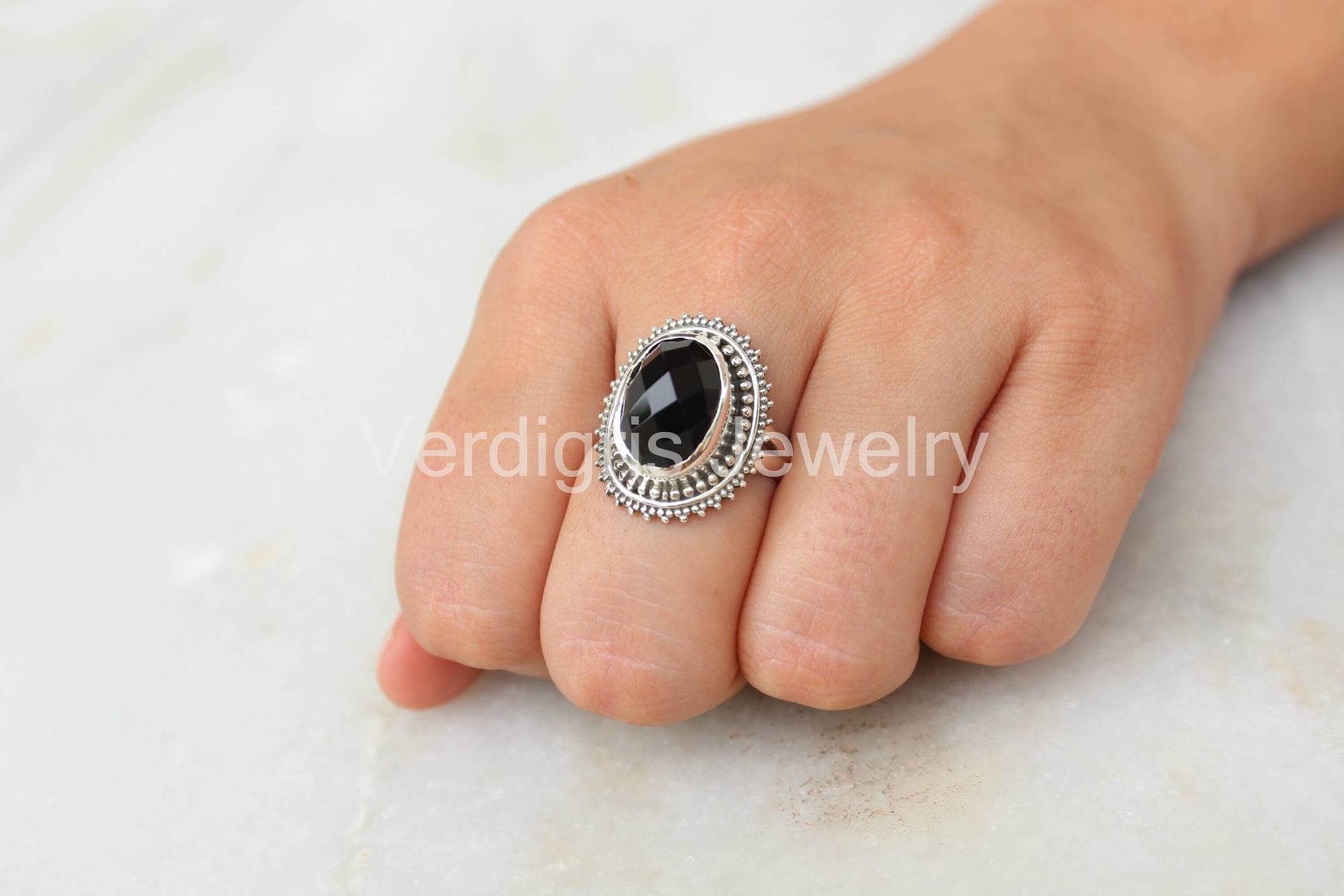 Schwarzer Onyx Sterling Silber Ring Für Frauen, Geburtstagsgeschenk, Handgefertigt, Schmuck, Natürlicher Edelstein, Juli Geburtsstein, Birthstone von VERDIGRISJEWELLERY