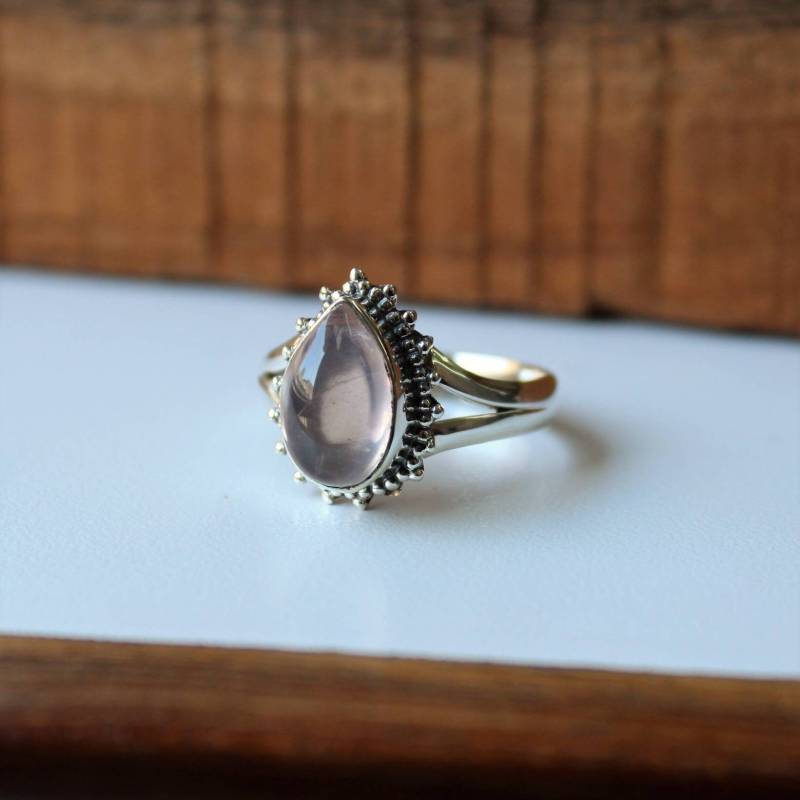 Wunderschöner Rosenquarz Ring, Sterling Silber Statement Ring von VERDIGRISJEWELLERY