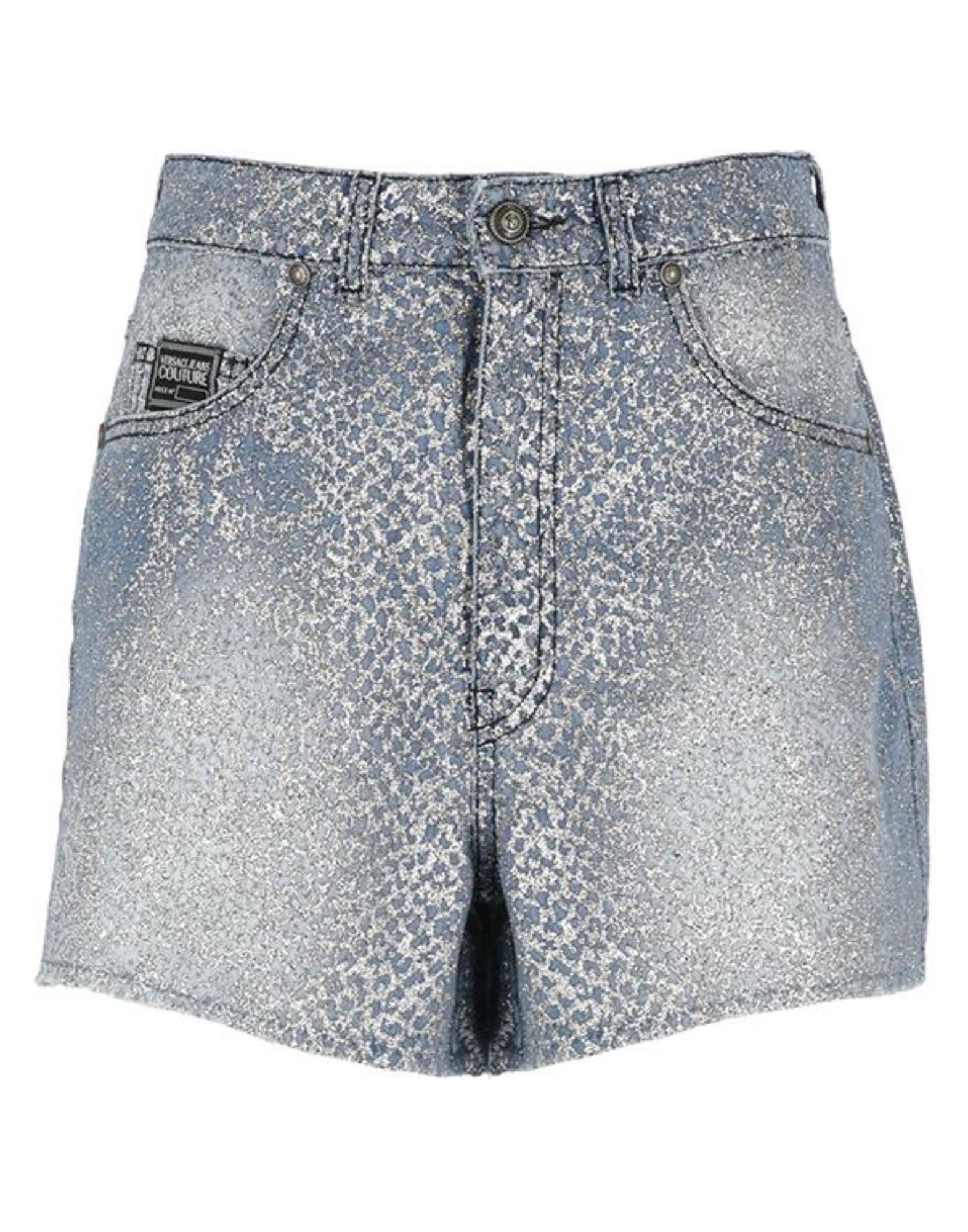 VERSACE JEANS COUTURE Shorts & Bermudashorts Damen Hellblau von VERSACE JEANS COUTURE