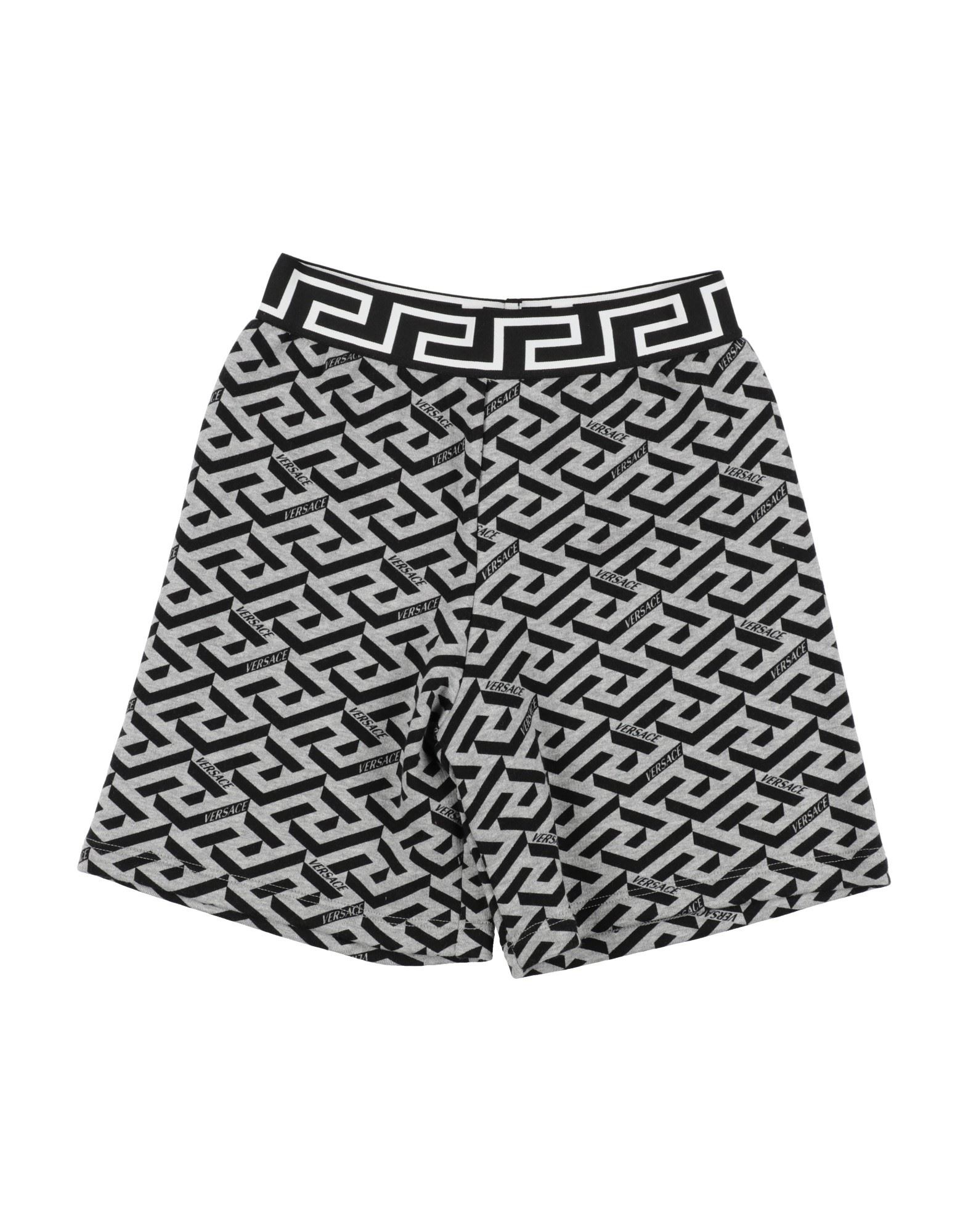 VERSACE YOUNG Shorts & Bermudashorts Kinder Grau von VERSACE YOUNG