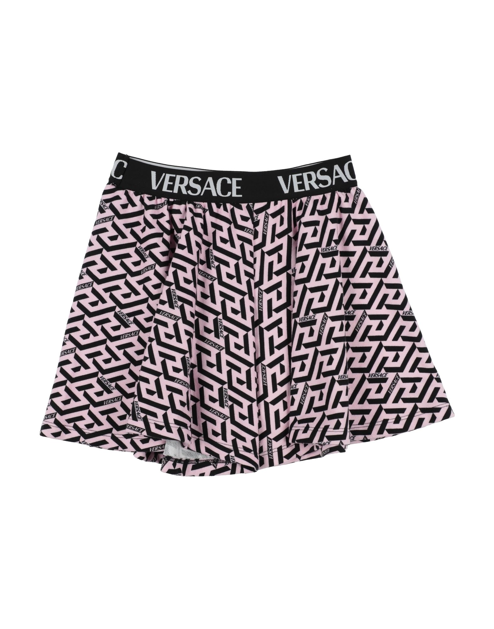 VERSACE YOUNG Shorts & Bermudashorts Kinder Rosa von VERSACE YOUNG