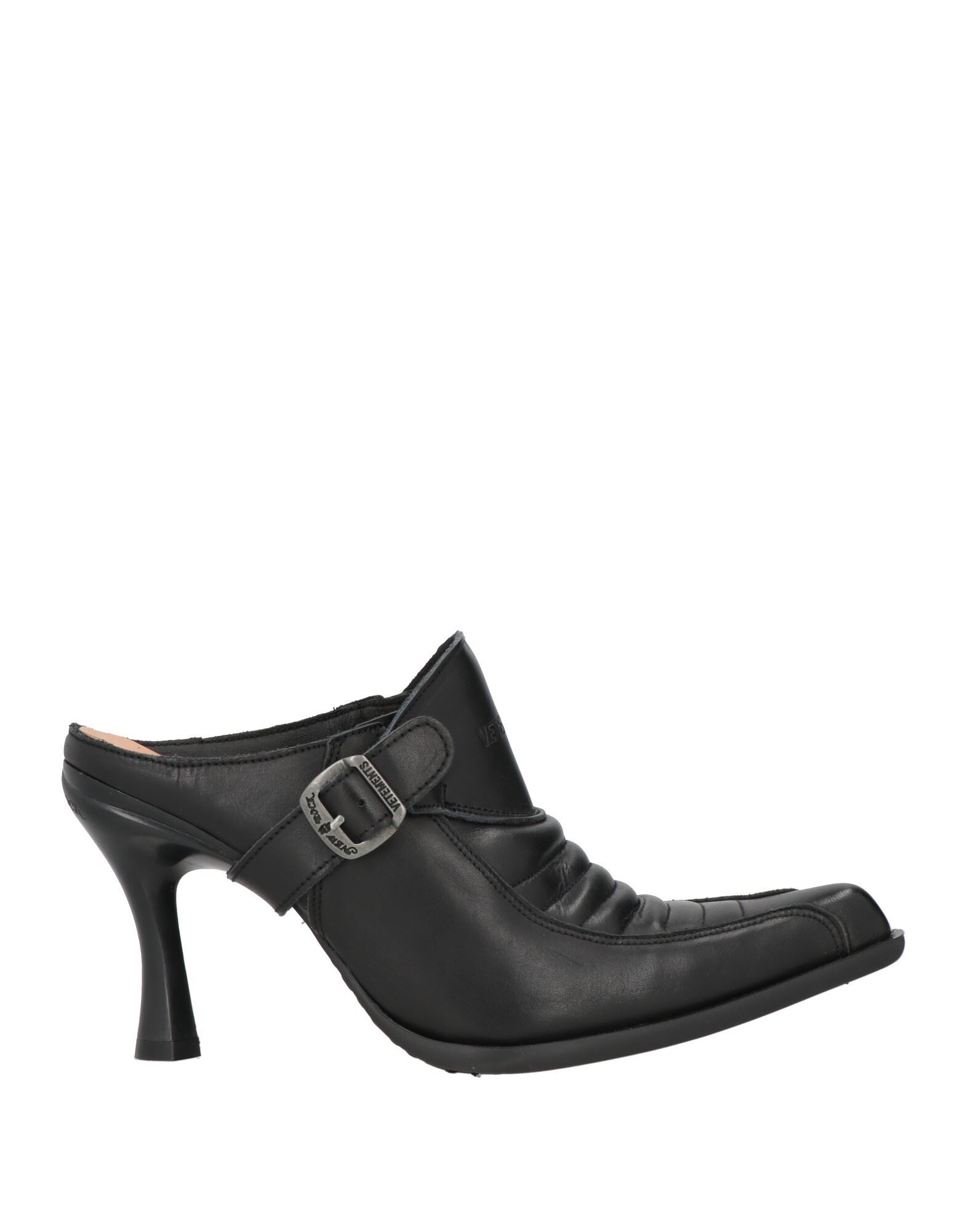 VETEMENTS x NEW ROCK Mules & Clogs Damen Schwarz VETEMENTS x NEW ROCK Mules & Clogs Damen Schwarz von VETEMENTS x NEW ROCK