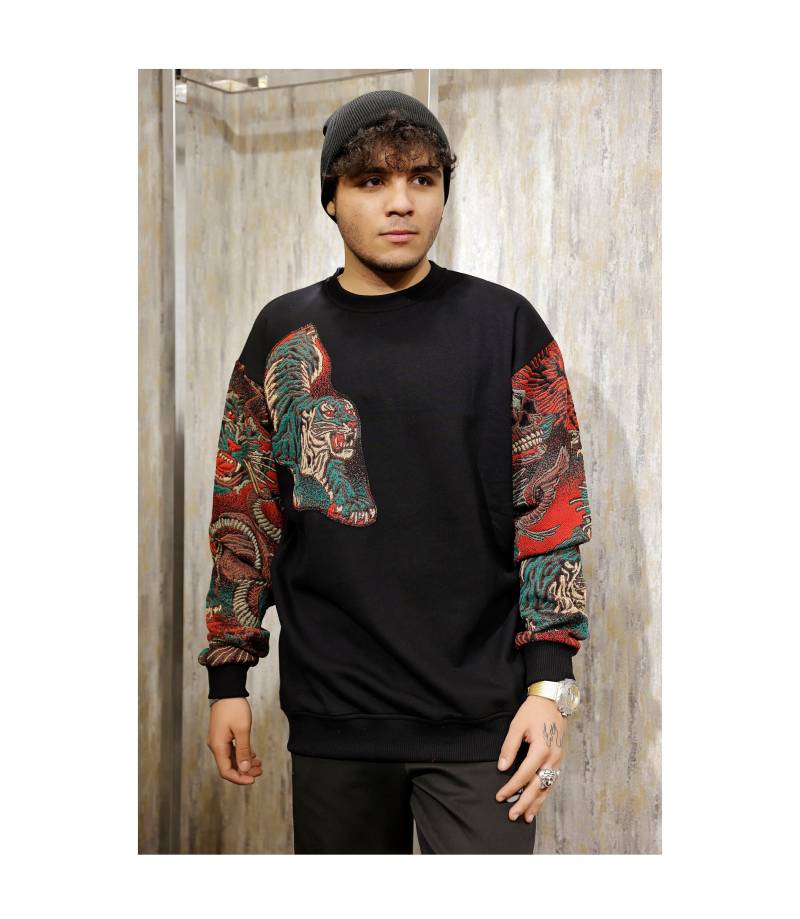 Tiger Geprägtes Sweatshirt Crewneck Schwarz Langarmshirt Custom Design Oversized von VGSTREET