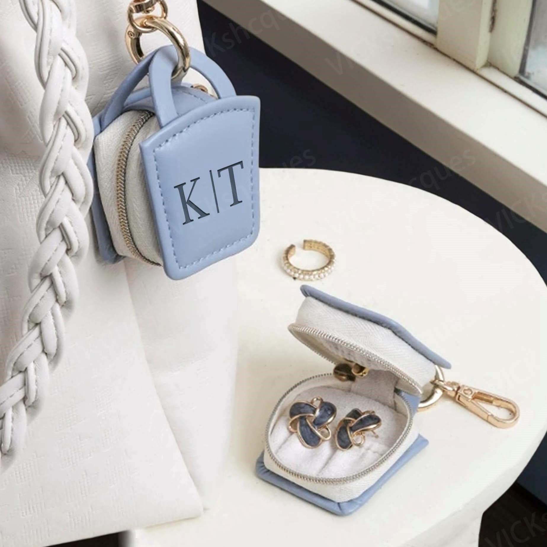 Custom Name Small Jewelry Box, Irregularity Ring Organizer, Bridesmaid Gift, Gift For Her, Birthday Mom Custom Name Small Jewelry Box, Irregularity Ring Organizer, Bridesmaid Gift, Gift For Her, Birthday Mom von VICKshcques