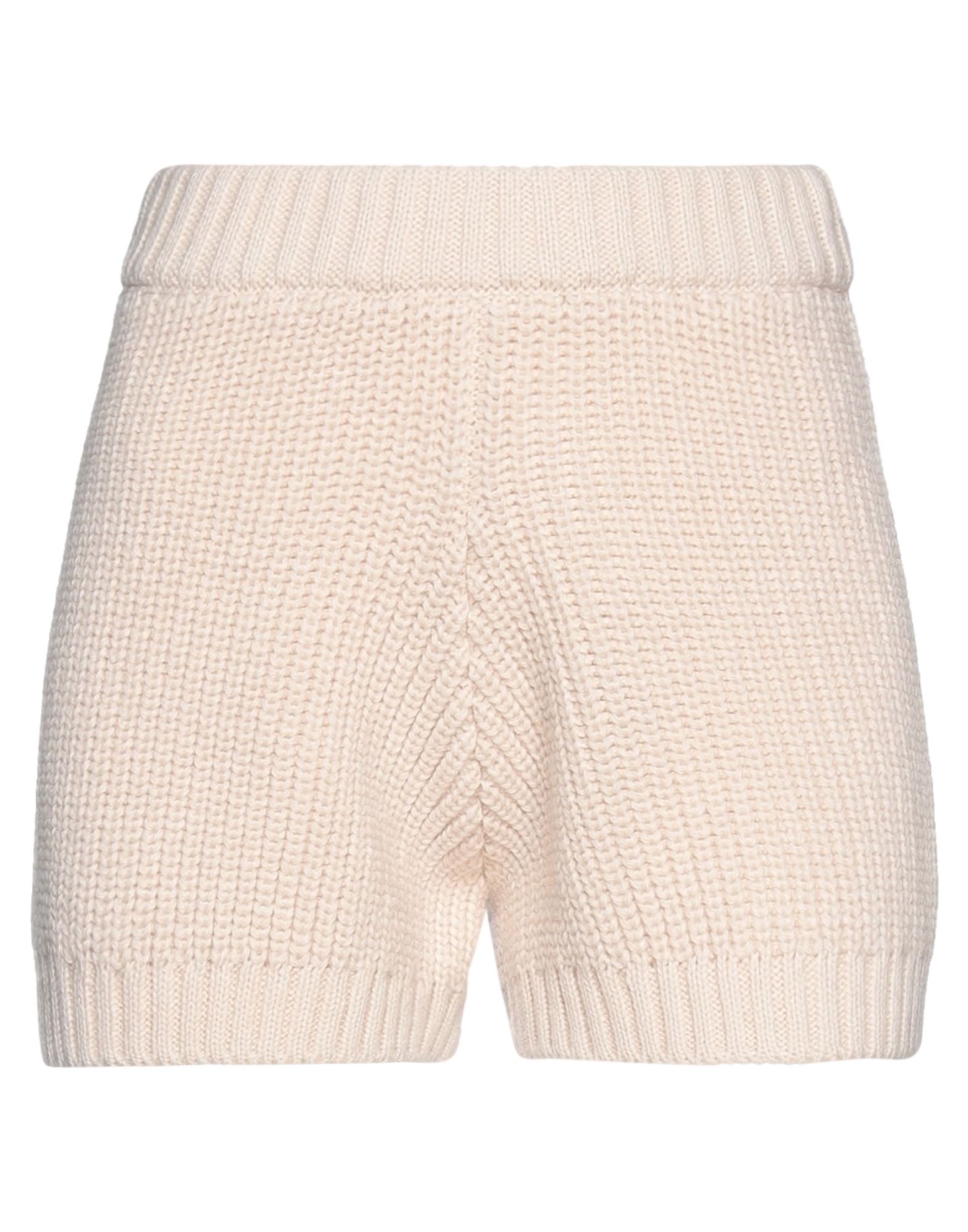 VICOLO Shorts & Bermudashorts Damen Elfenbein von VICOLO