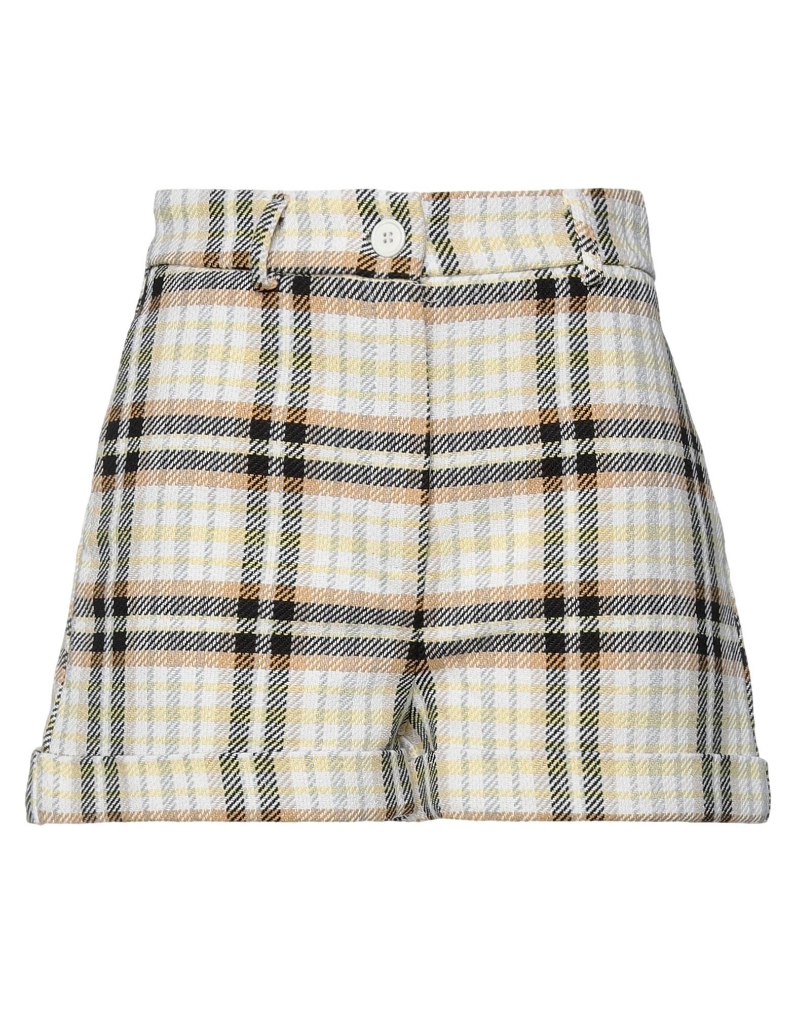 VICOLO Shorts & Bermudashorts Damen Ocker von VICOLO