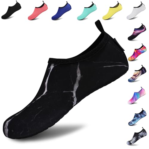 VIFUUR Unisex Aqua Schuhe Schnelltrockend Wasserschuhe Breathable Schwimmschuhe for Damen Herren Schwarzer Marmor 36/37 EU von VIFUUR