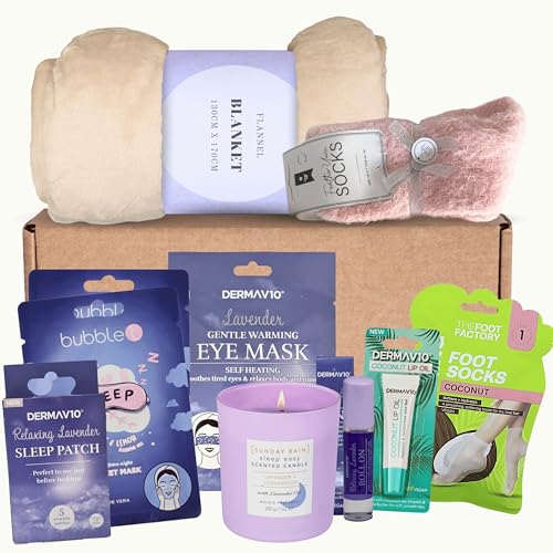 Premium 10 Stück Spa Geschenkset Bundle für Frauen - Lavendel Schlafpflaster, Fußpack, Augenmaske, Roll-On, Lippenöl, Gesichtsmasken, Kerze, Socken & Decke - Entspannung & Verwöhngeschenke für Mama Premium 10 Stück Spa Geschenkset Bundle für Frauen - Lavendel Schlafpflaster, Fußpack, Augenmaske, Roll-On, Lippenöl, Gesichtsmasken, Kerze, Socken & Decke - Entspannung & Verwöhngeschenke für Mama von VIKINGTREAT