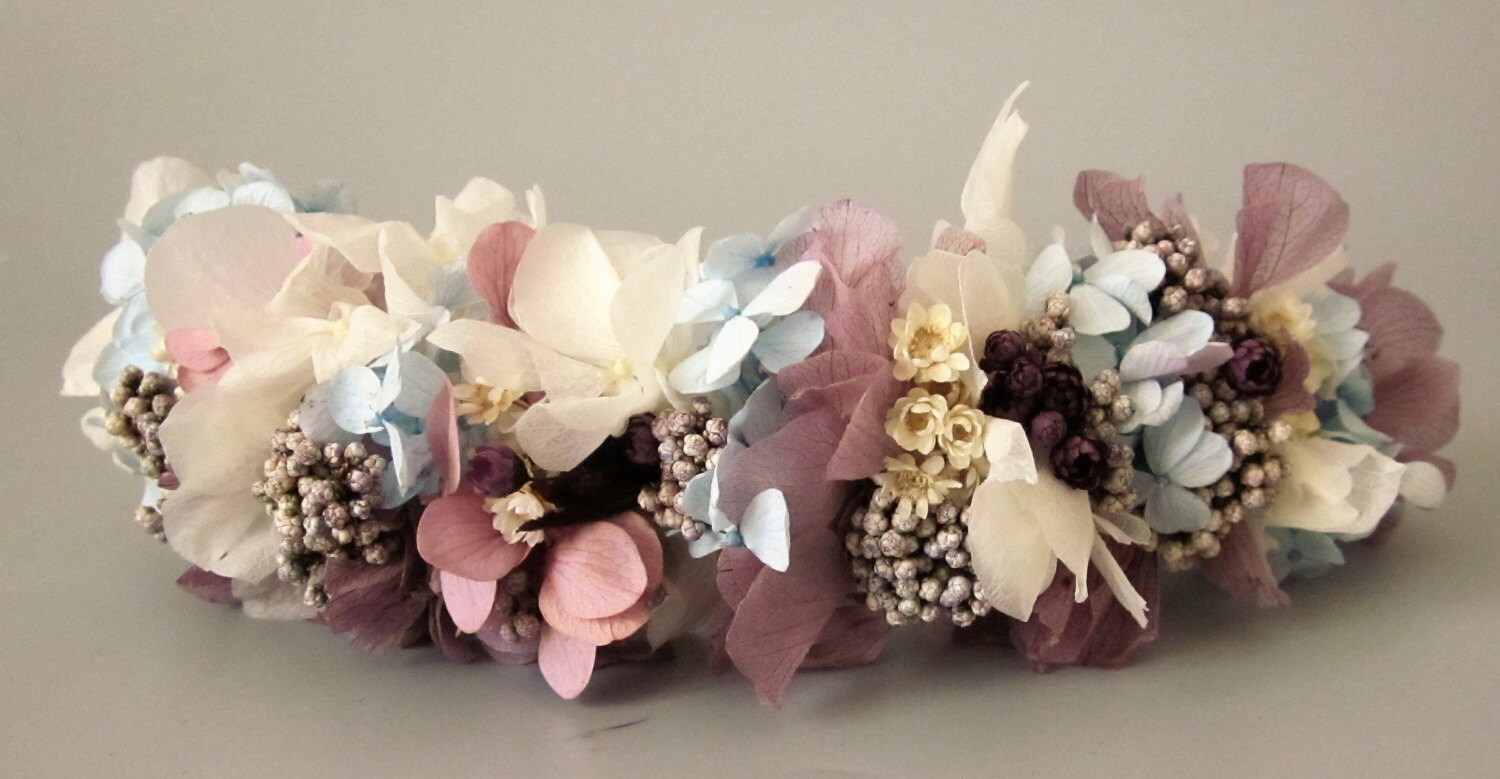 Mittlere Krone Mit Blauen, Lila Und Weißen Blüten von VILLAFLORITAenEtsy