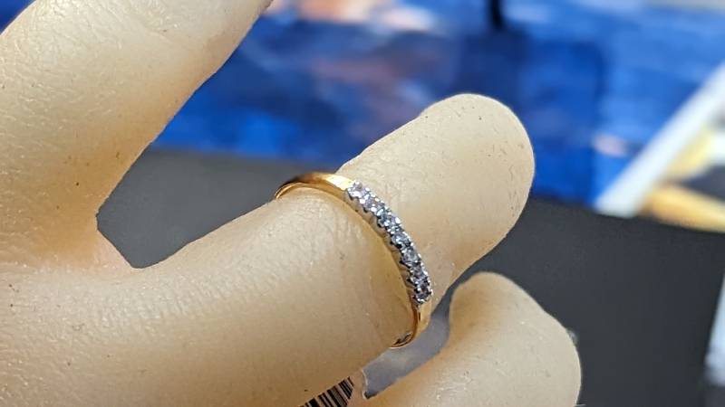 Frauen Ring Oder Stapelbar Micro Cz 1 Mm Zirkonias Alle Prong Set 18K Hge Schweres Gold Galvanisiert von VINTAGEARTJEWELRY
