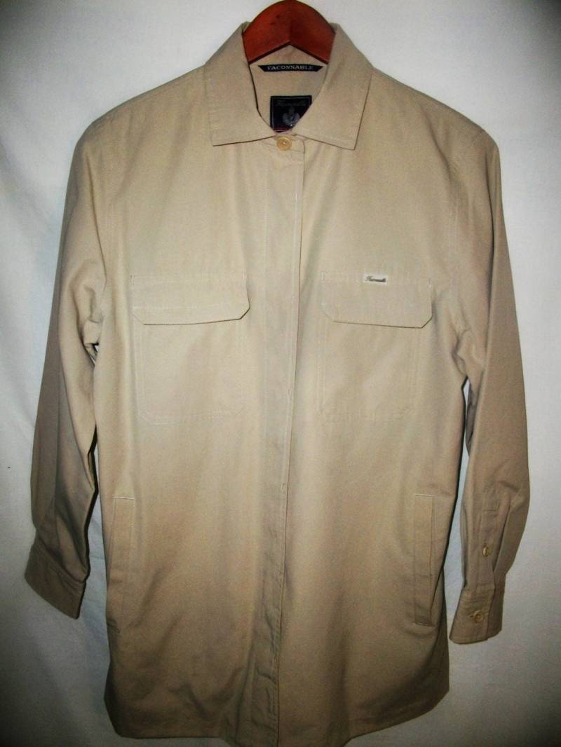 Vintage 90Er Façonnable Männer Leichte Tan-Taste Vorne Jacke Sz Sm von VINTAGEByPaulette