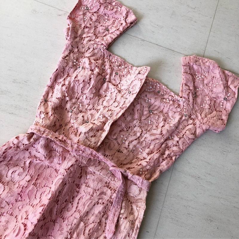 1950S Ombre Spitze Wiggle Kleid von VINTAGEVAVAVOOMZ