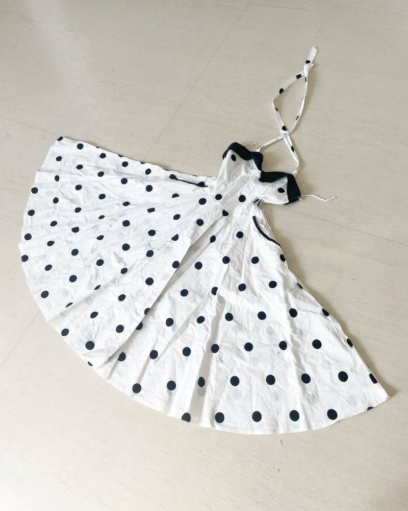 Schickes 80Er Jahre Sommerkleid Mit Pünktchenmuster von VINTAGEVAVAVOOMZ