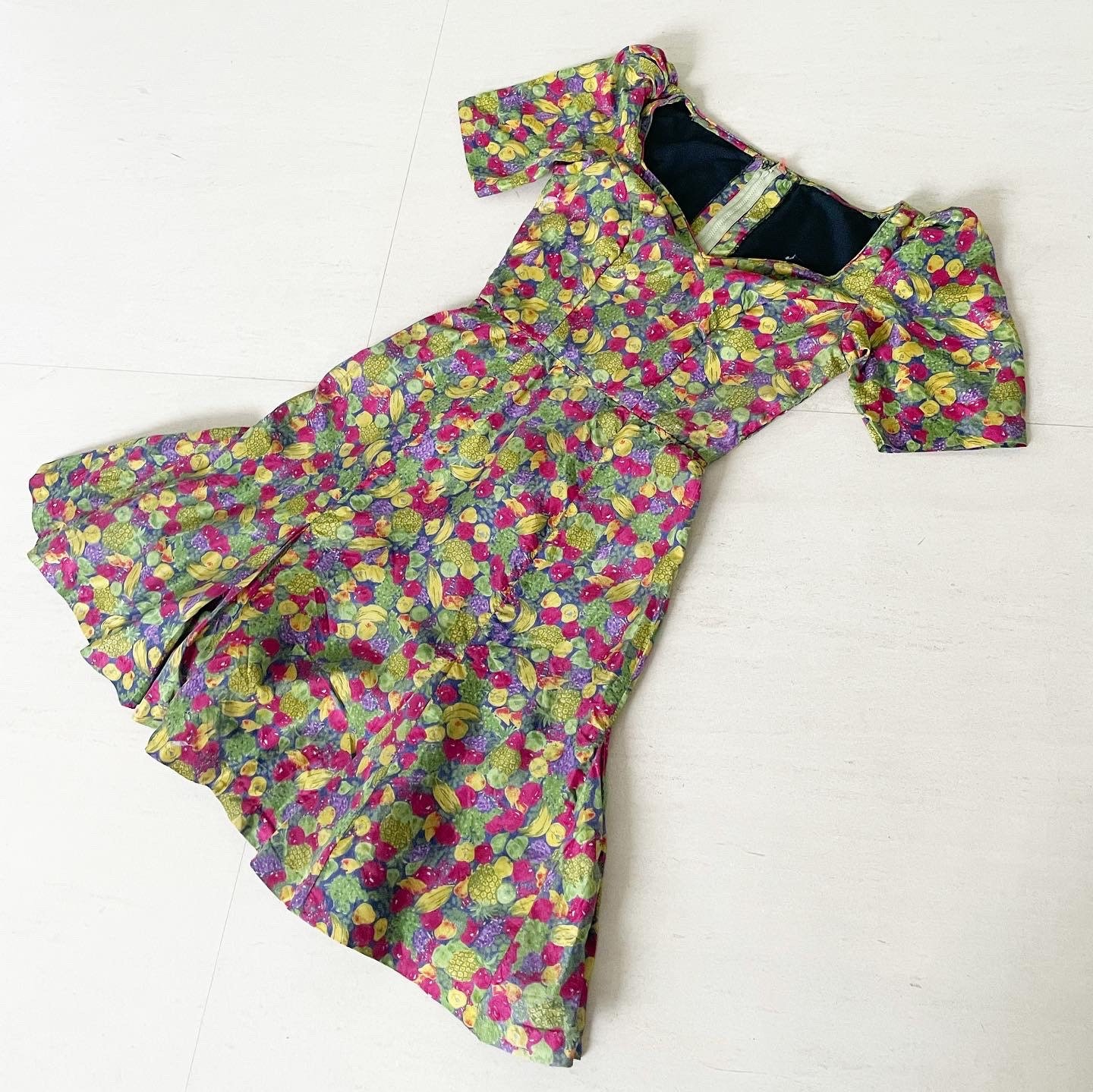 Tutti Frutti Neuheit Print Sommerkleid von VINTAGEVAVAVOOMZ