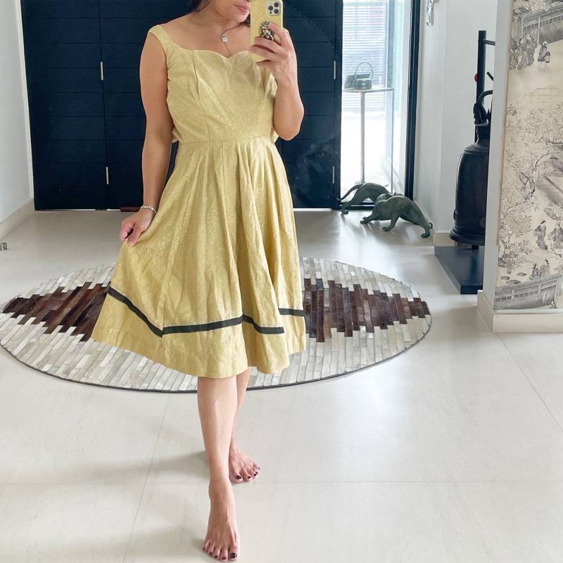 Vavavoom 50Er Jahre Gold Lame Sommerkleid von VINTAGEVAVAVOOMZ