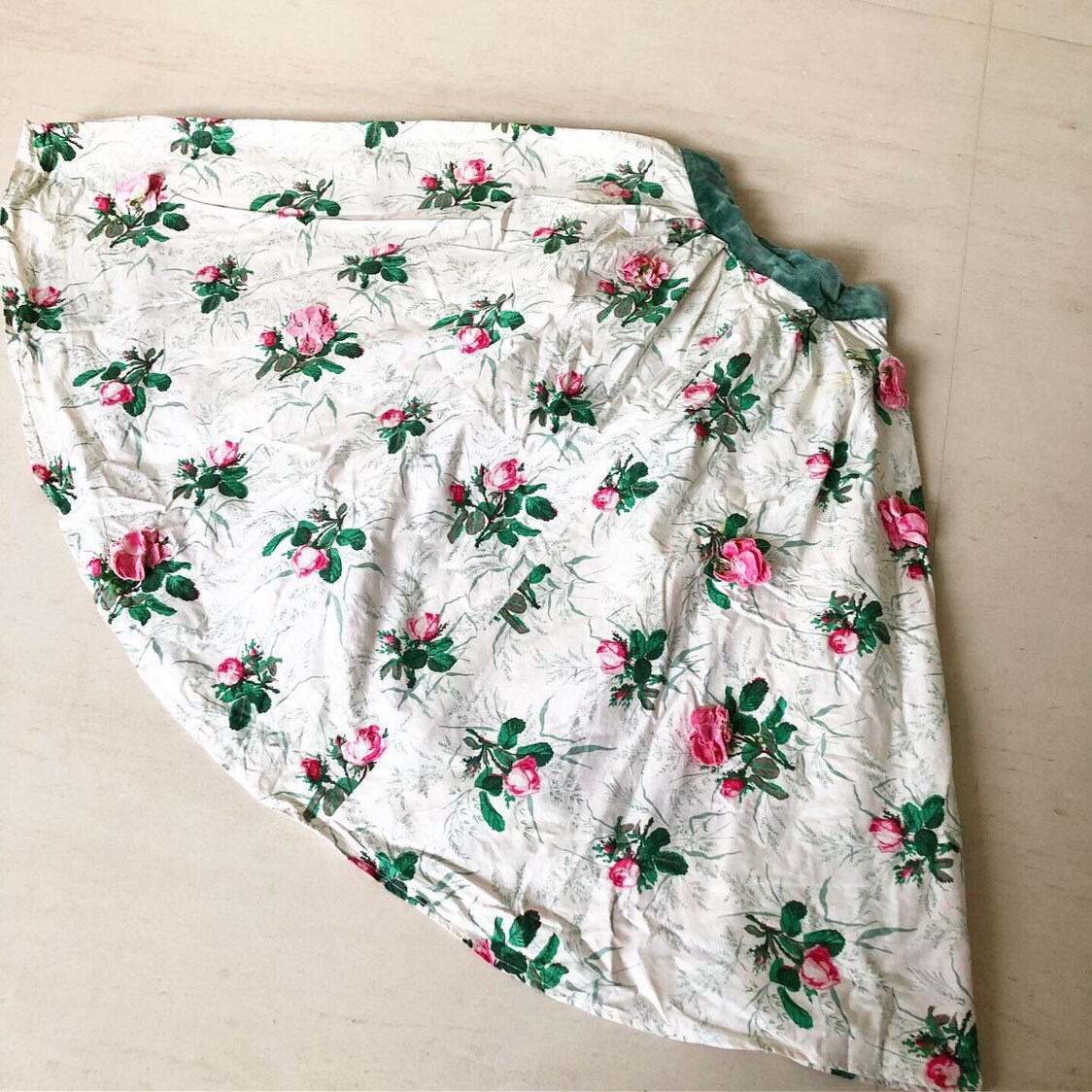 Wunderschöne Rosen Applikation Samt Borte 50Er Jahre Rock von VINTAGEVAVAVOOMZ