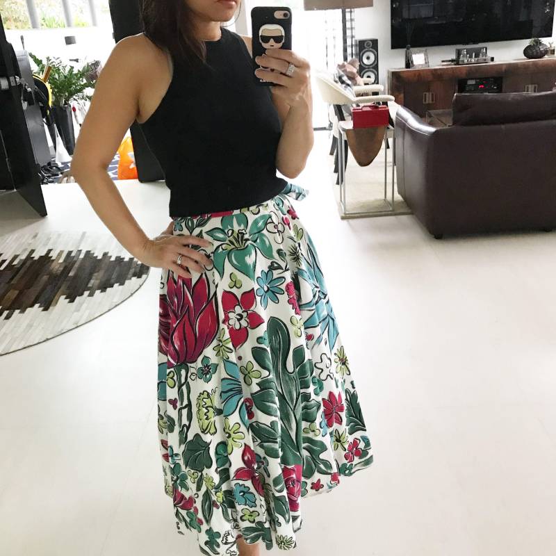 Wunderschöner 1950Er Jahre Tellerrock Aus Geblümtem Rindenstoff von VINTAGEVAVAVOOMZ