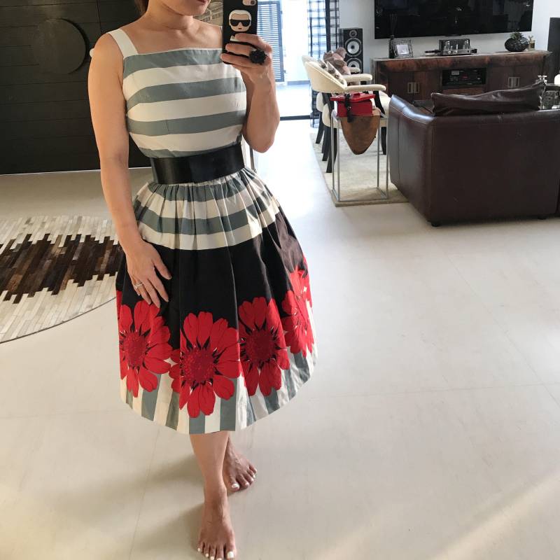 Wunderschönes 1950Er Jahre Blumenmuster Kleid von VINTAGEVAVAVOOMZ