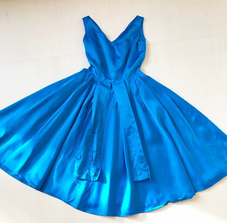 Wunderschönes 1950Er Jahre Satin Kobaltblaues Partykleid Xs/S von VINTAGEVAVAVOOMZ