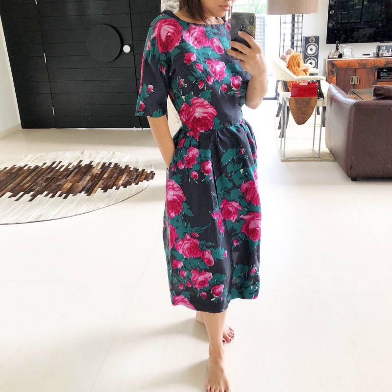 Wunderschönes Rosen Print 50Er Jahre Wiggle Kleid von VINTAGEVAVAVOOMZ