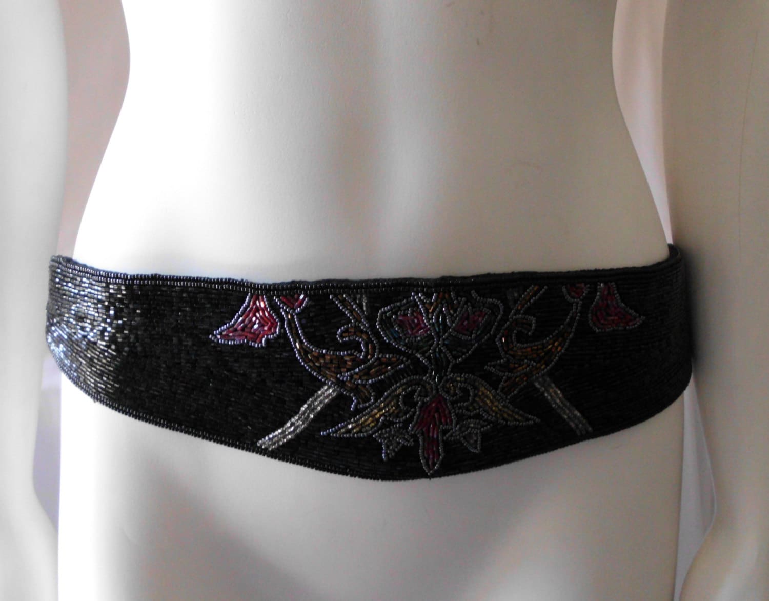 Glasperlen Gürtel Cumberbun Einstellbare Bugle Beads von VINTAGEVogueWARDROBE