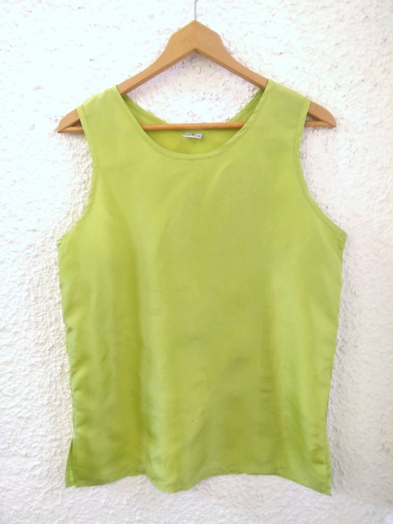 80Er Seiden Leibchen Ärmellose Sommerbluse Minimalist Tank Top Qualität Natur Stoff Bluse Aus Reiner Seide Schlichte Basic von VINTAGEissime
