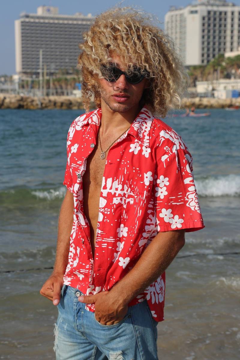 70Er Jahre Herren Rot Und Weiß Floral Bedrucktes Hawaiihemd 70Er Jahre Herren Rot Und Weiß Floral Bedrucktes Hawaiihemd von VINTAZIAVintage